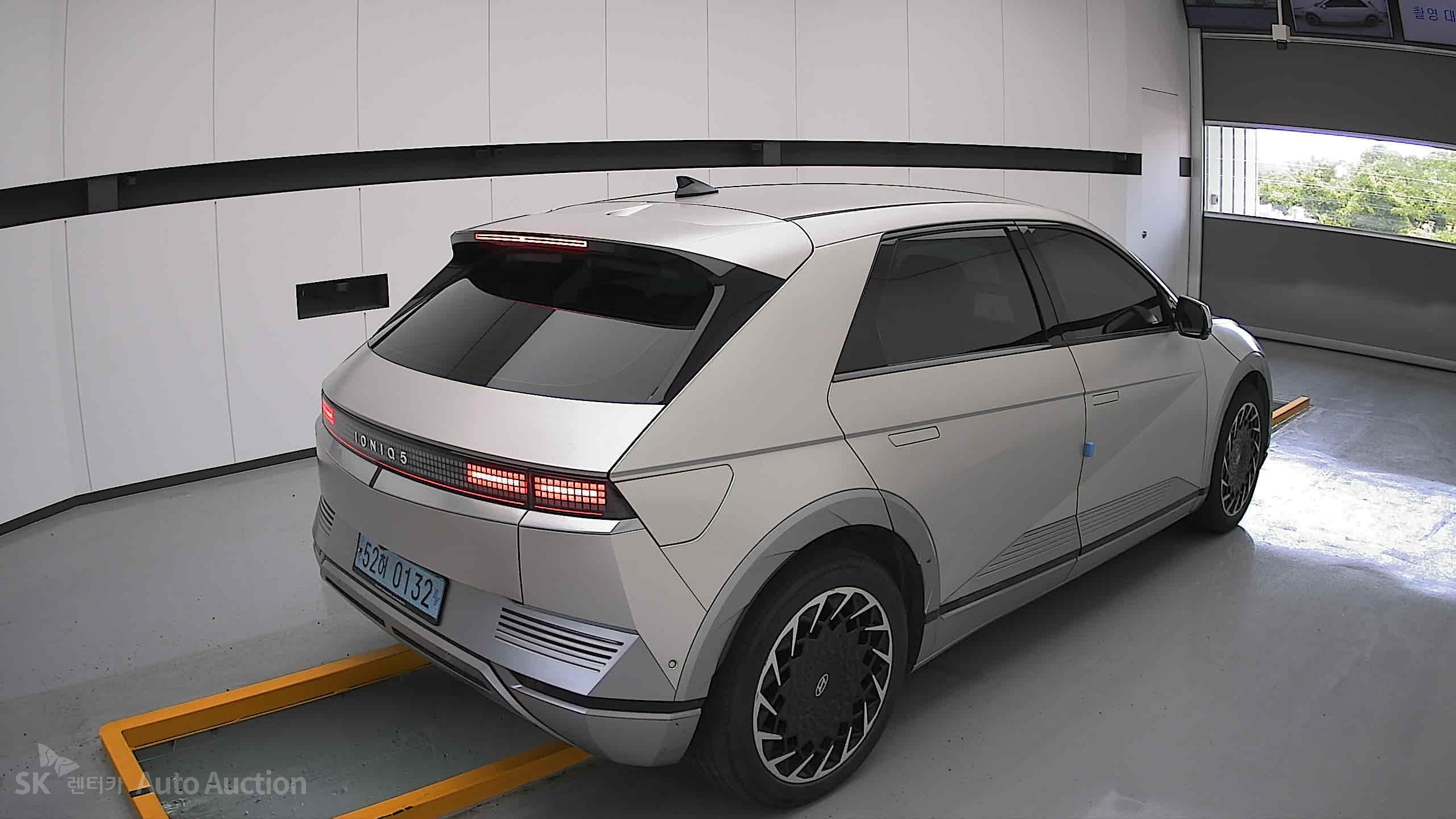 2022 - hyundai ioniq