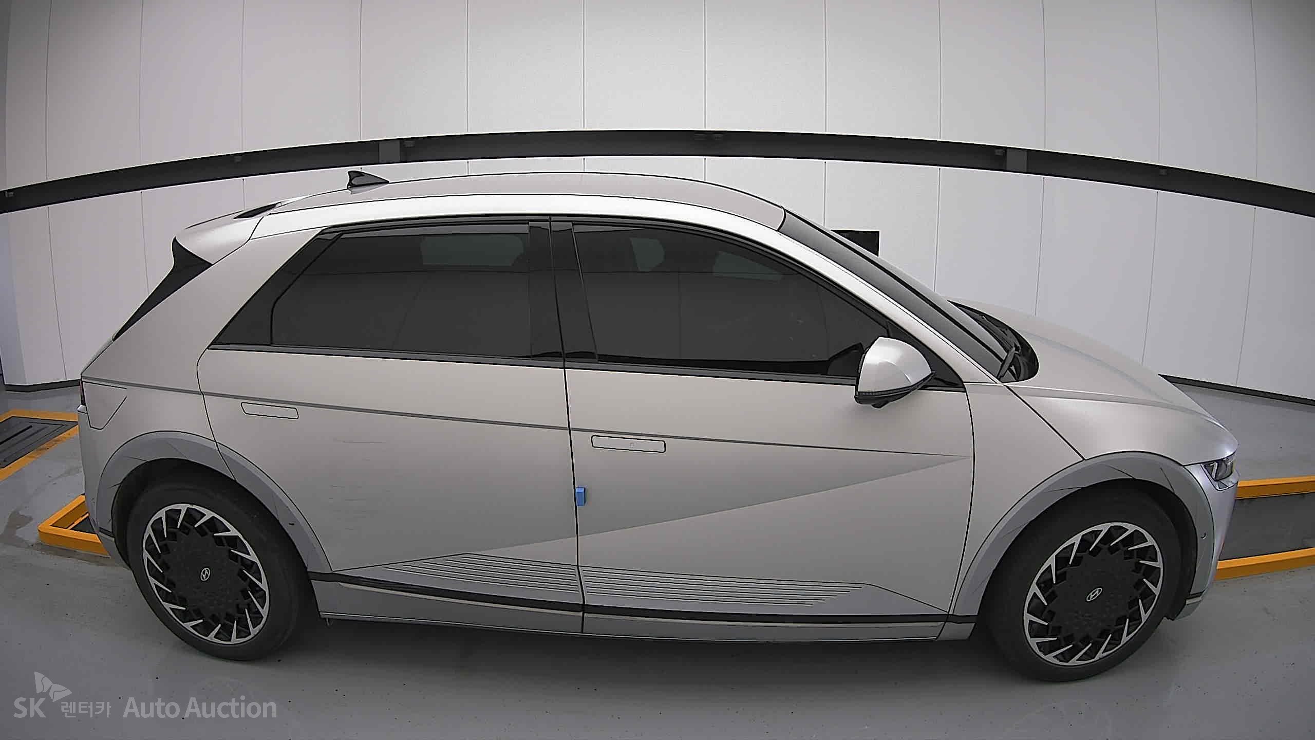 2022 - hyundai ioniq