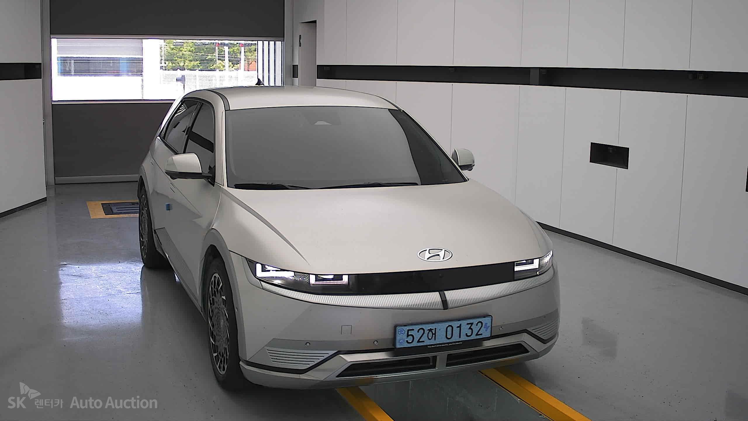 2022 - hyundai ioniq