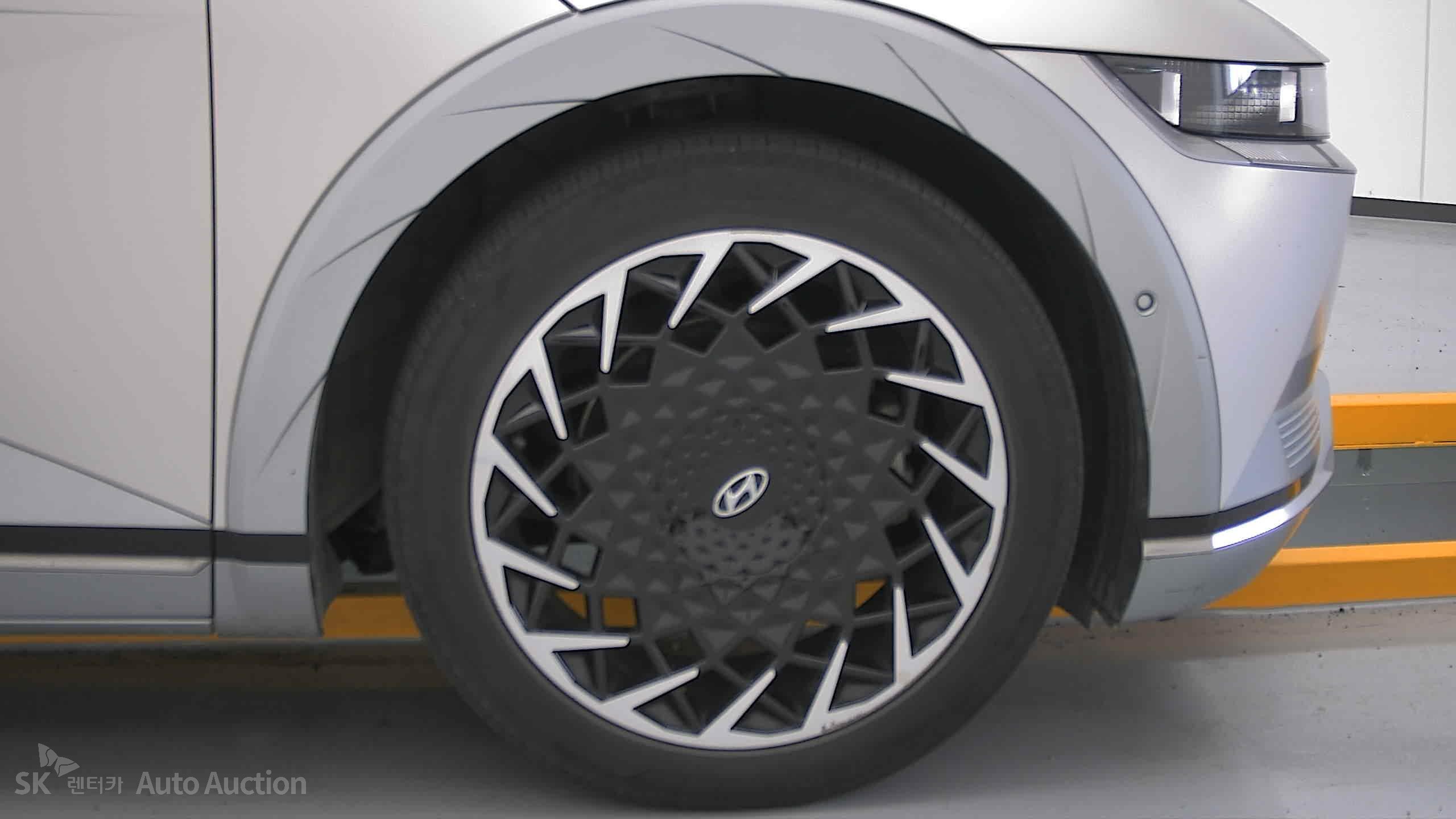 2022 - hyundai ioniq
