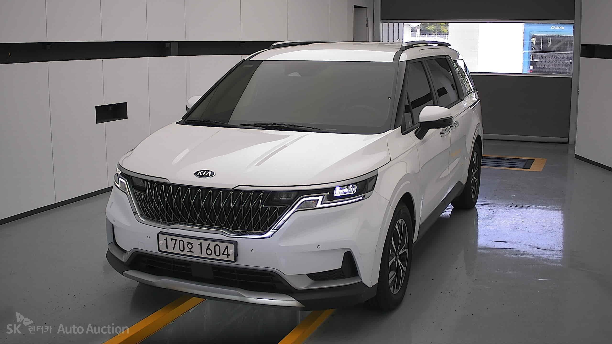 2021 - kia carnival