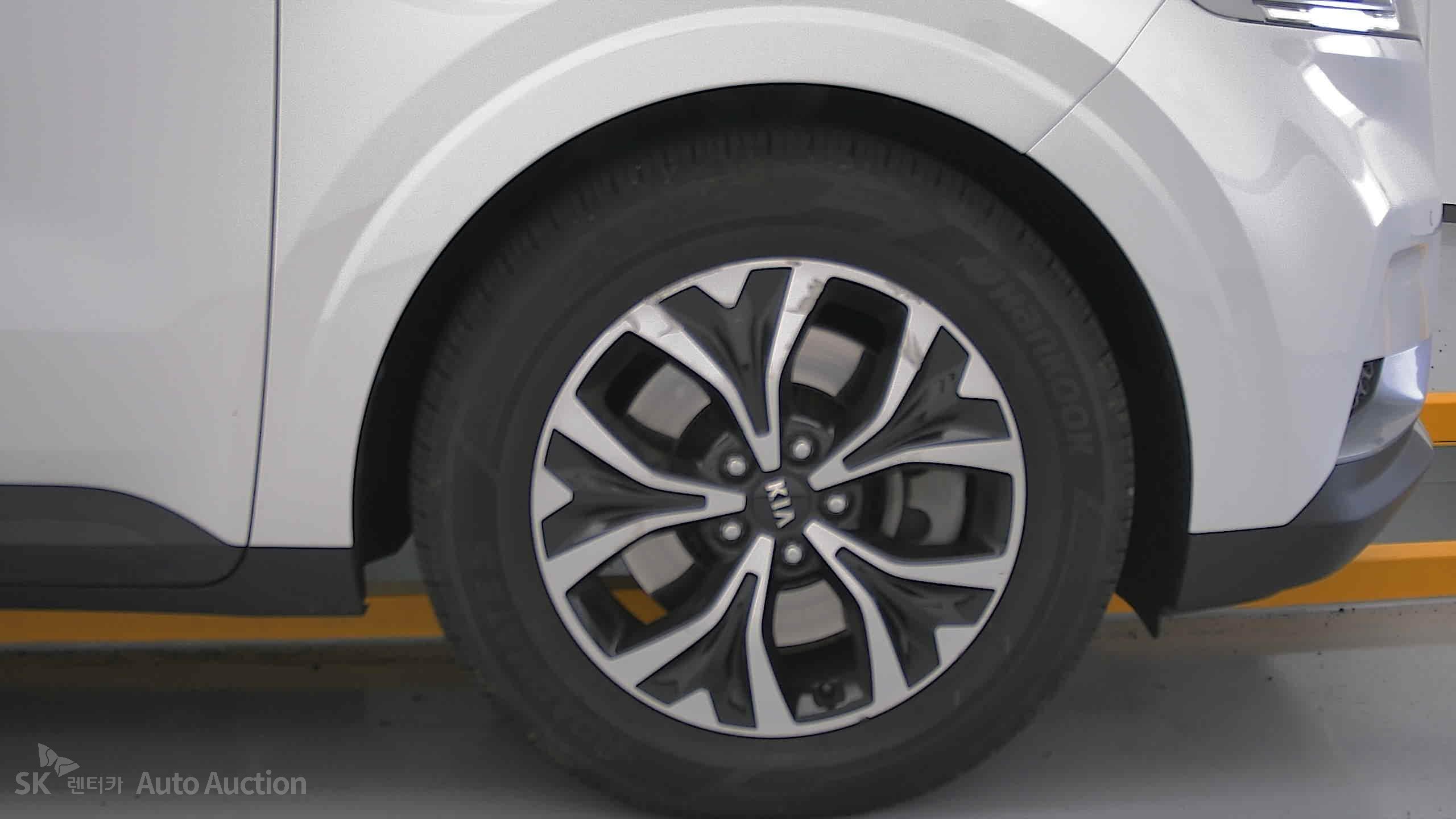 2021 - kia carnival