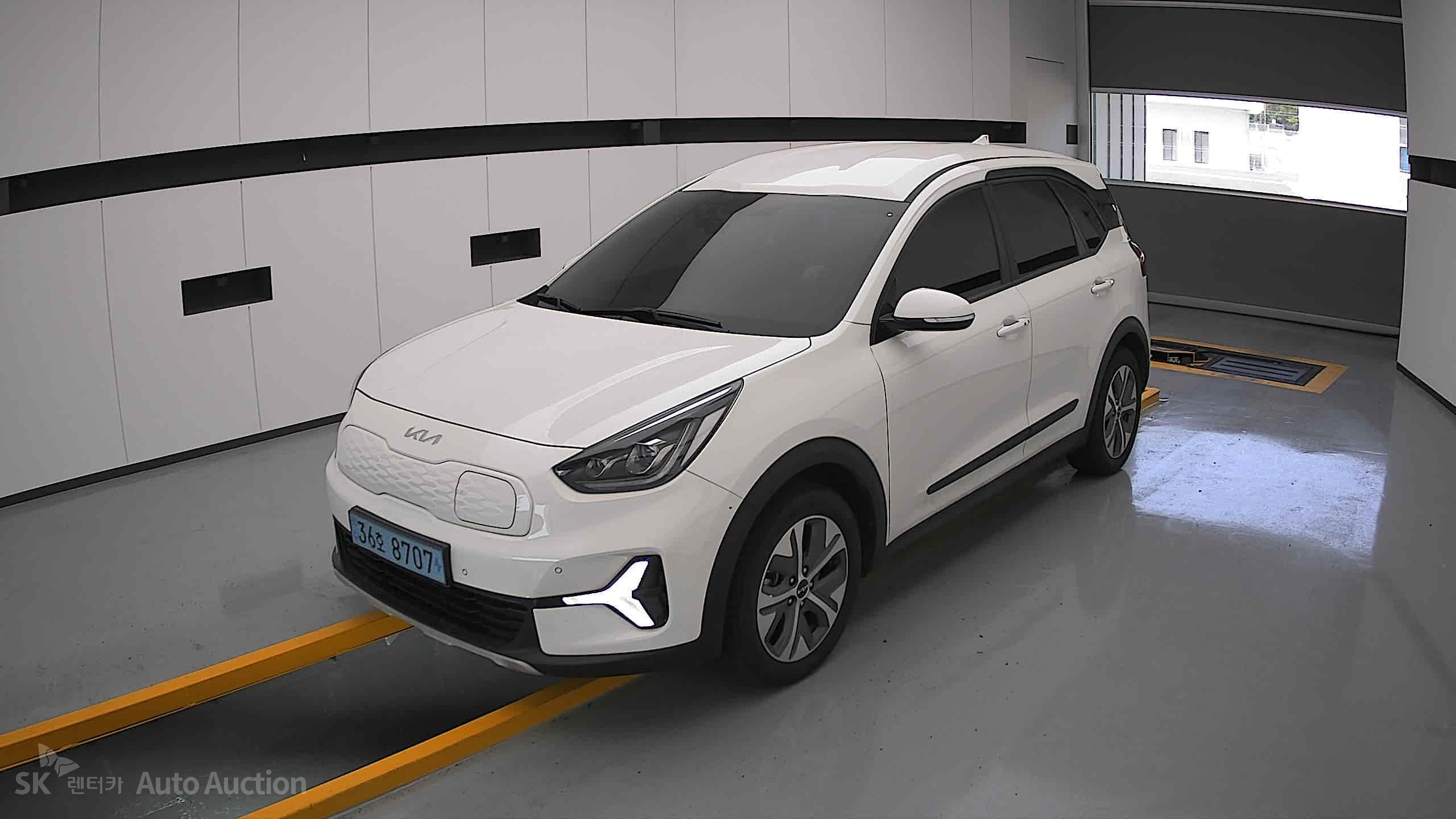 2023 - kia niro