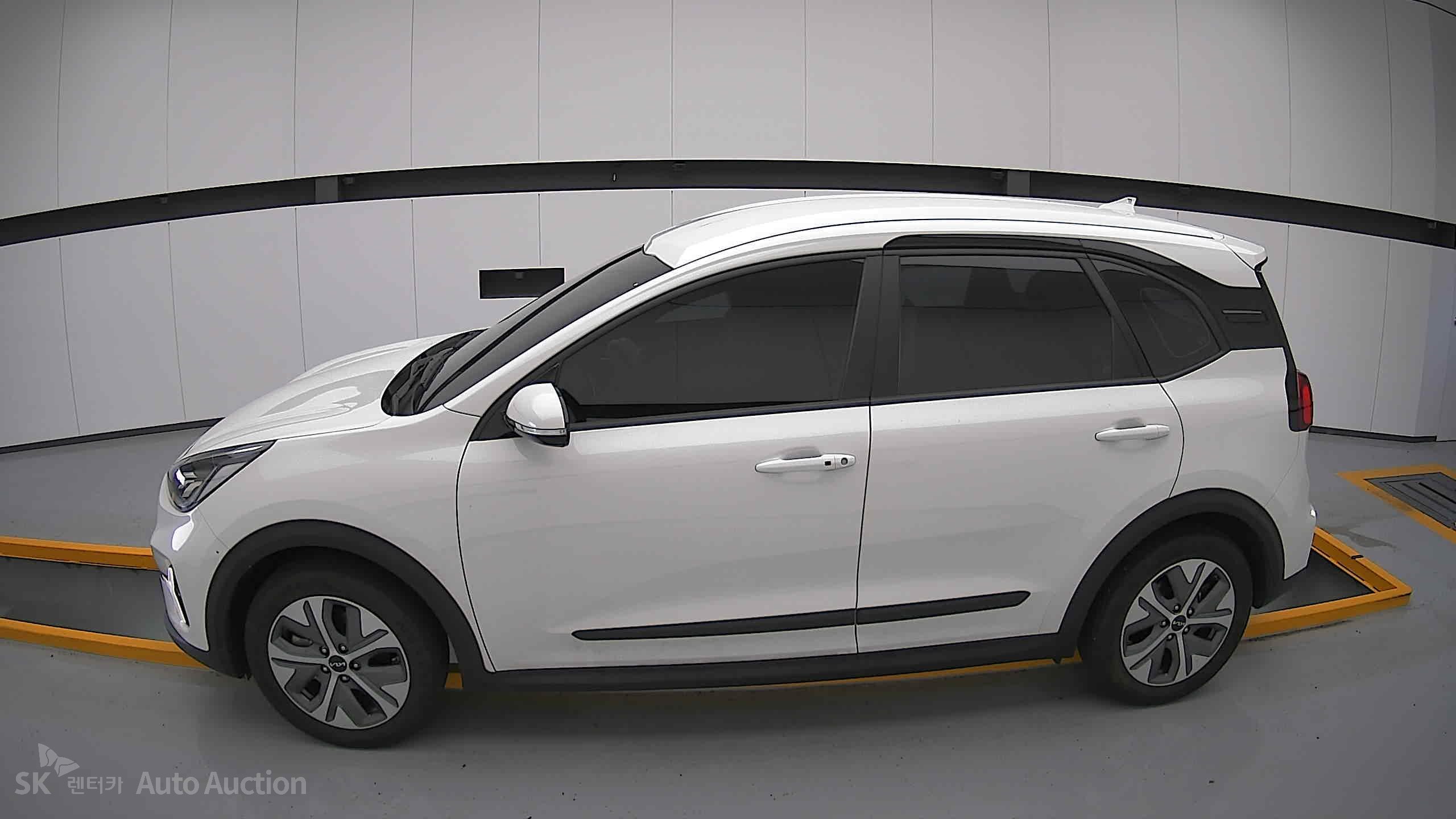 2023 - kia niro