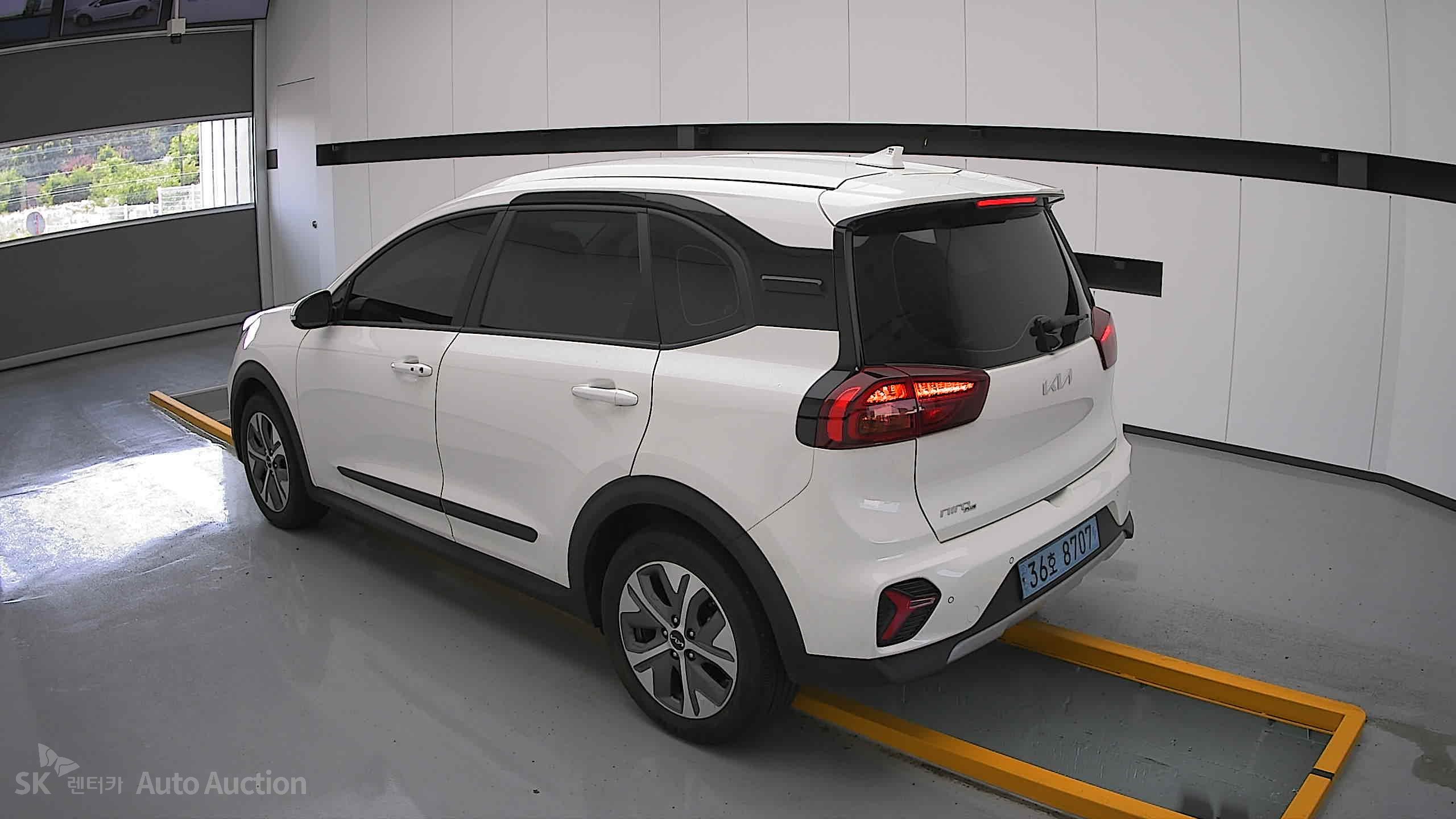 2023 - kia niro