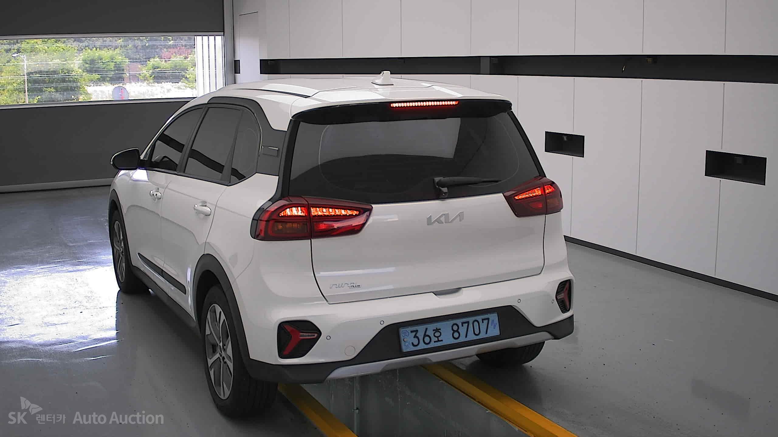 2023 - kia niro