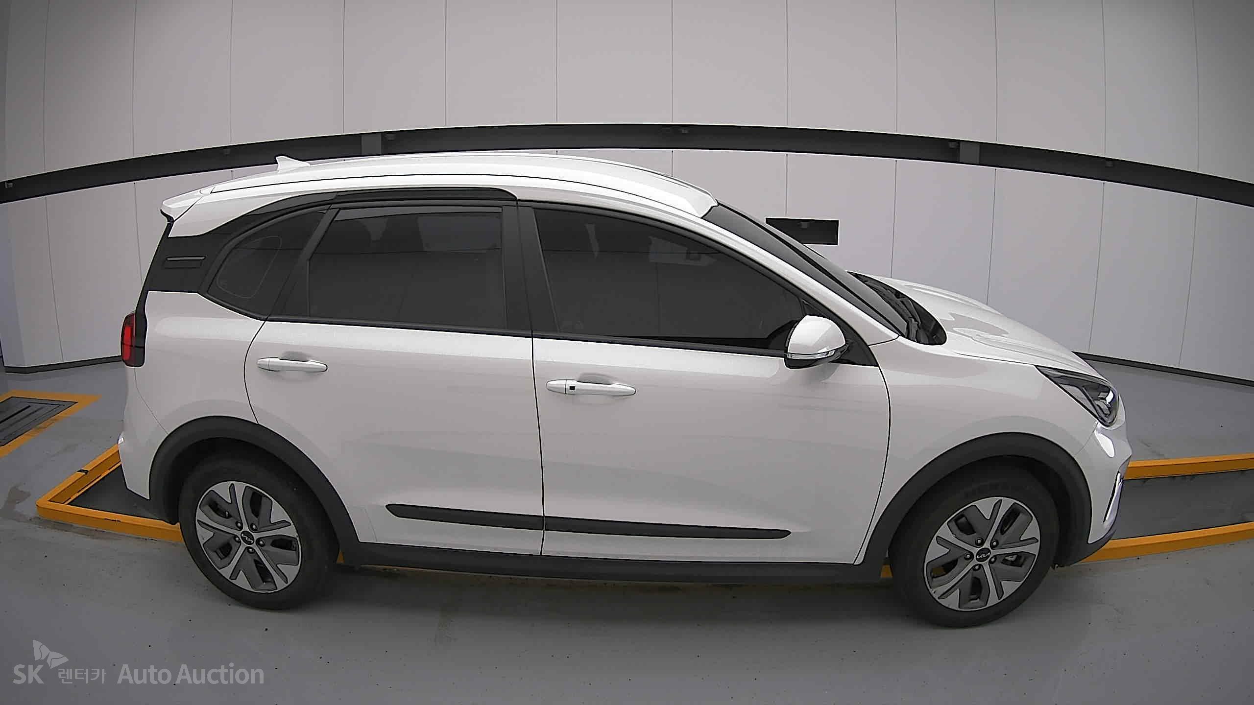 2023 - kia niro