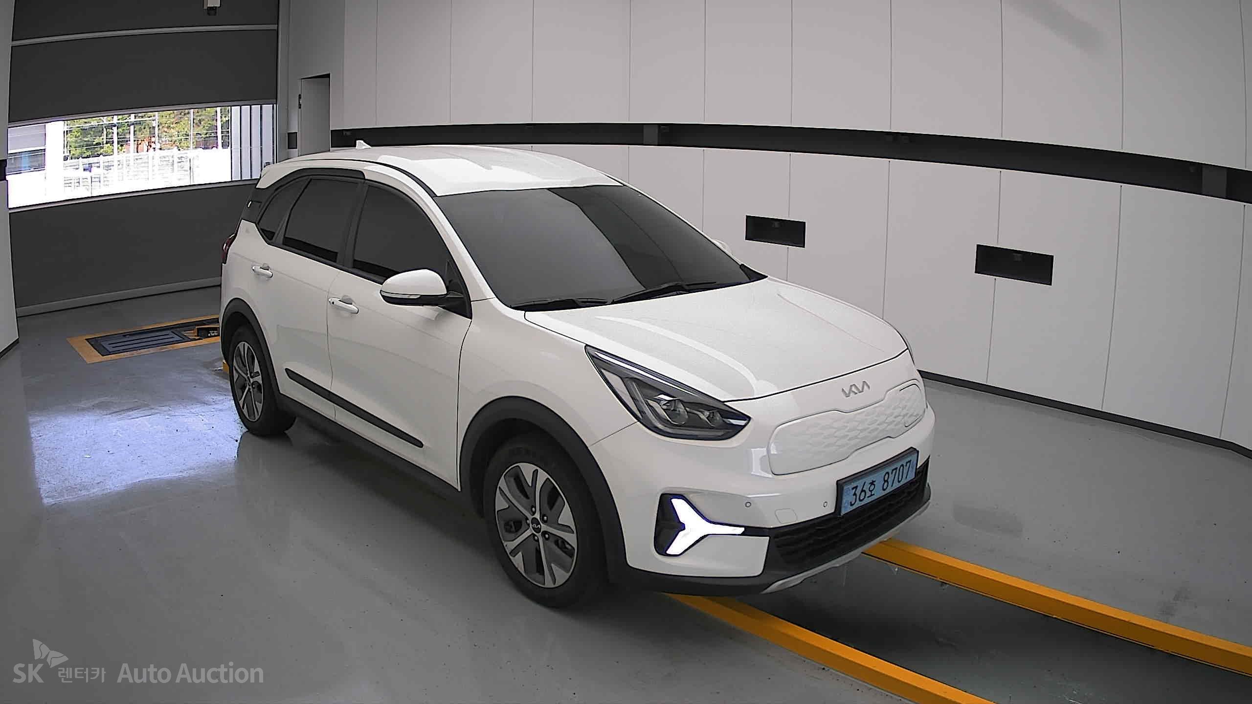 2023 - kia niro