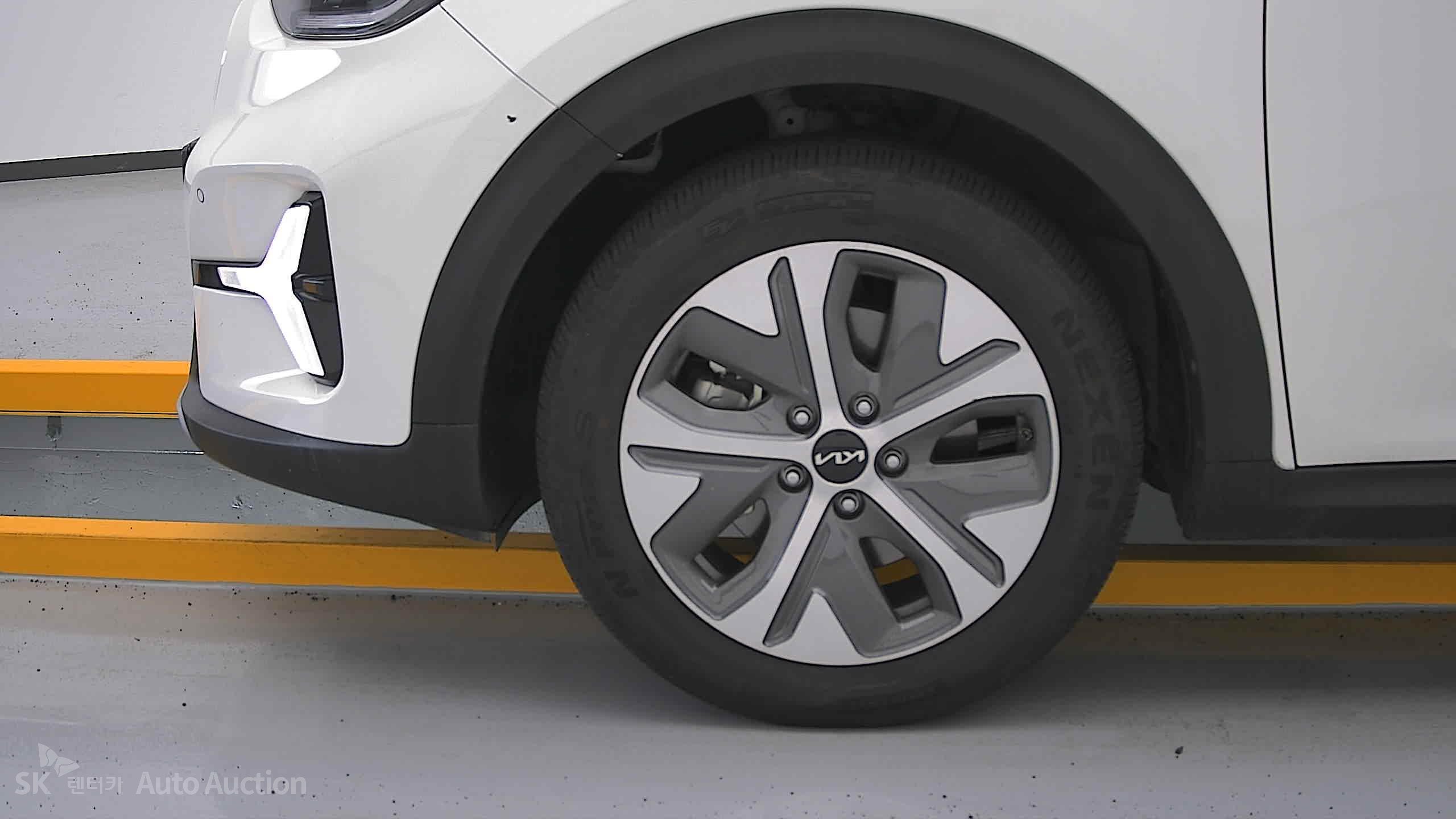 2023 - kia niro