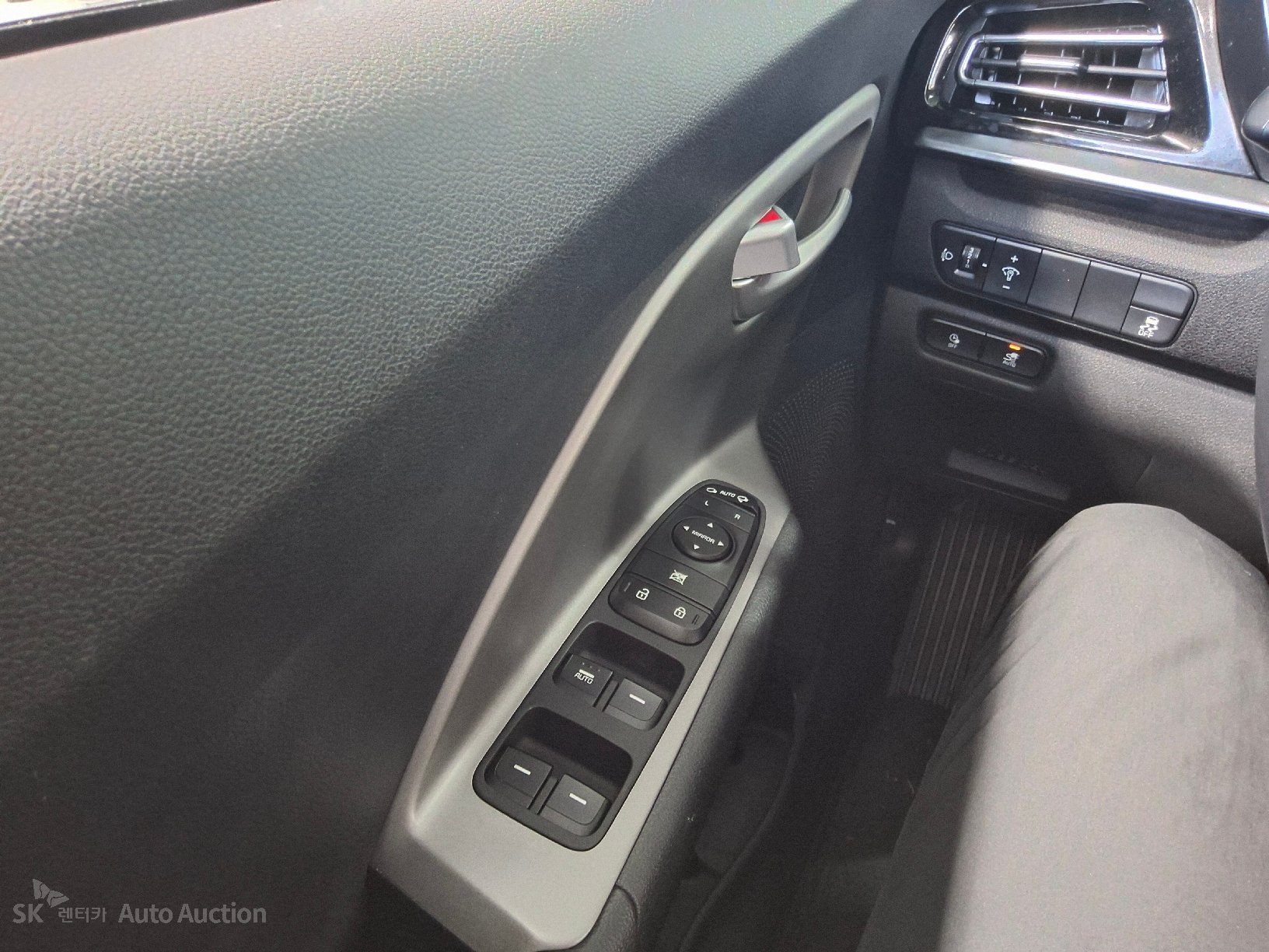 2023 - kia niro
