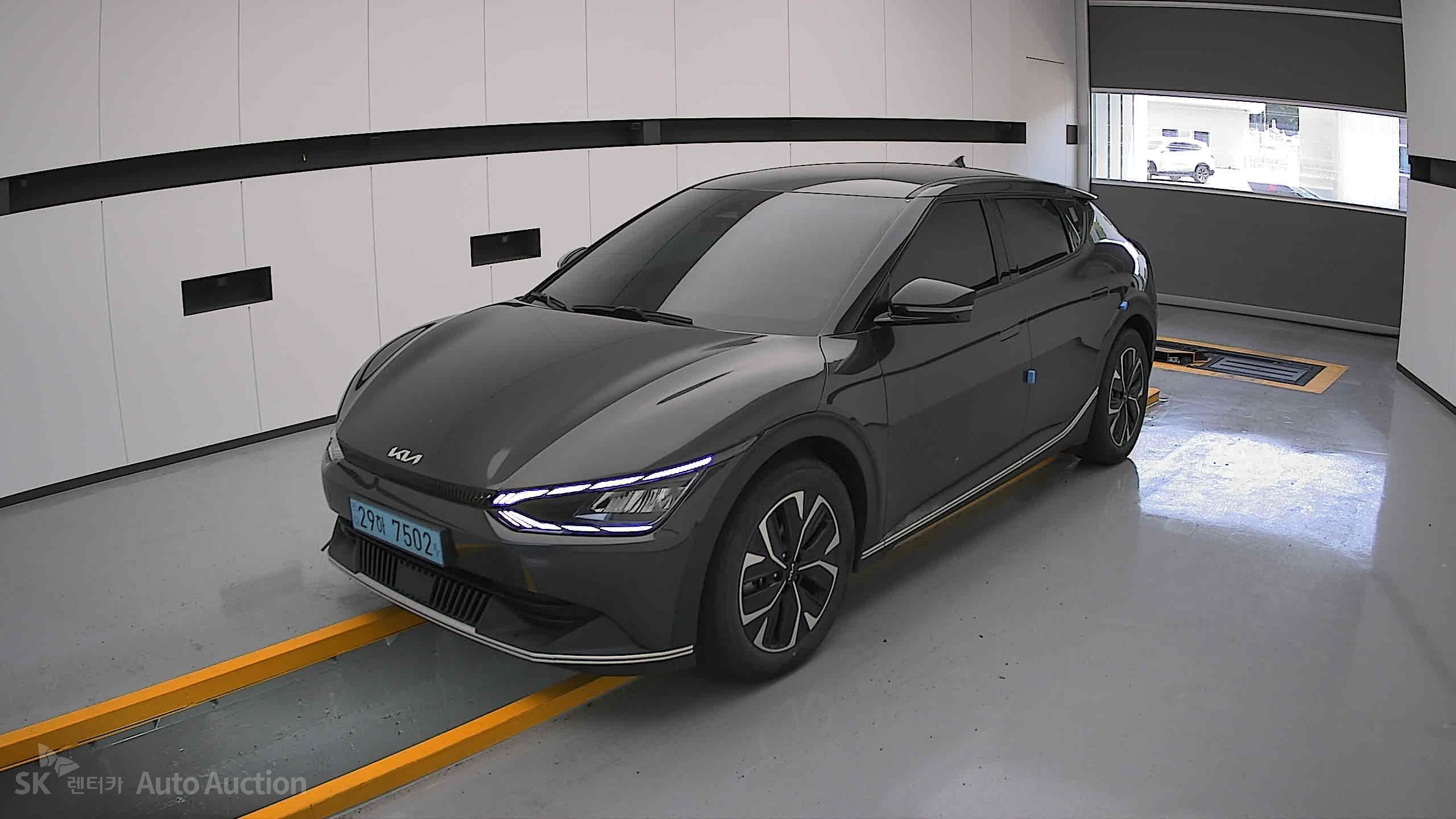2022 - kia ev6