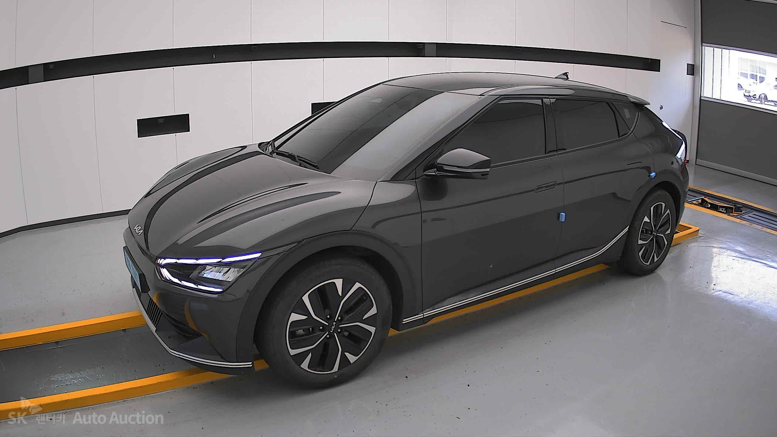 2022 - kia ev6