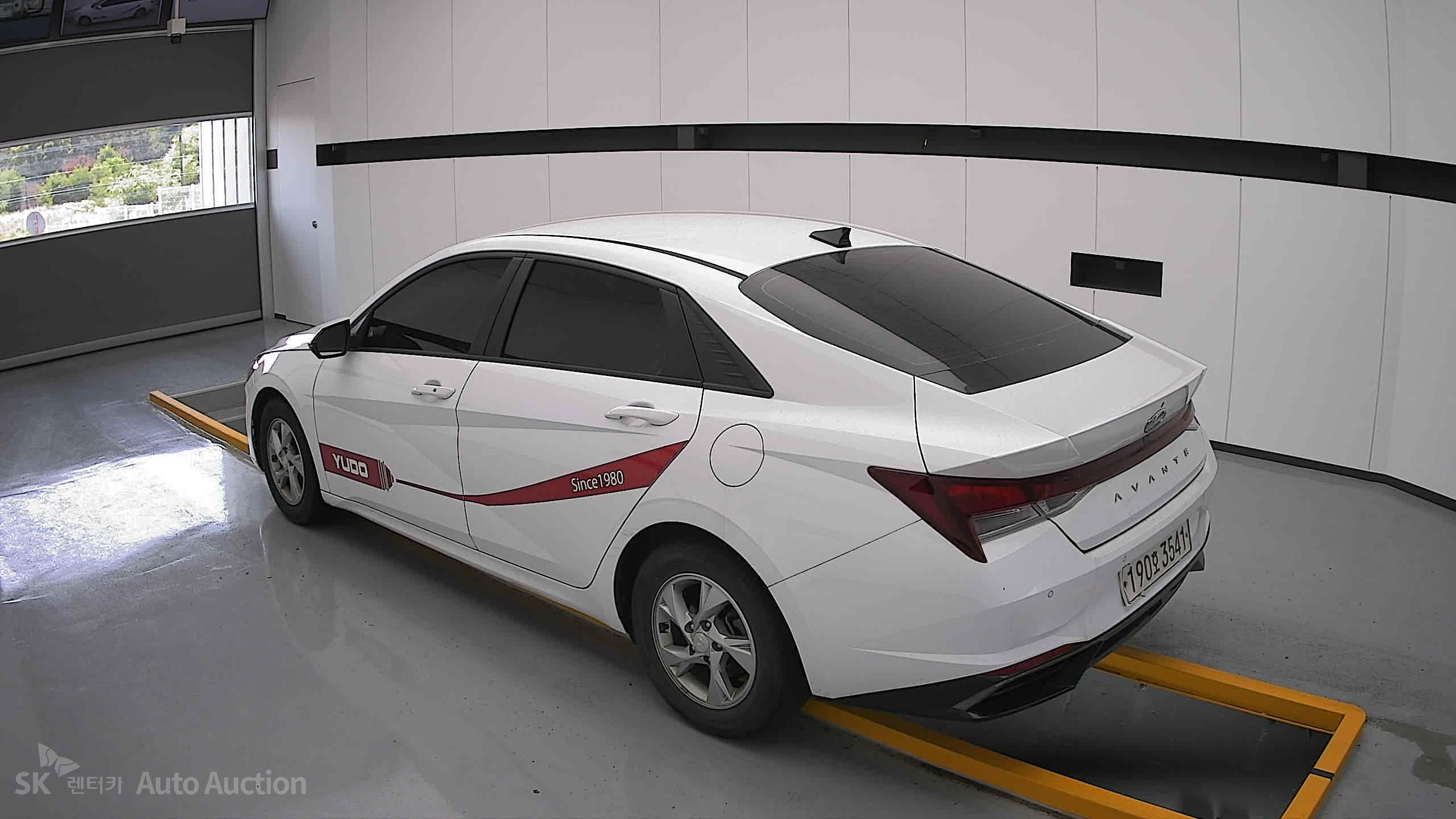 2022 - hyundai avante
