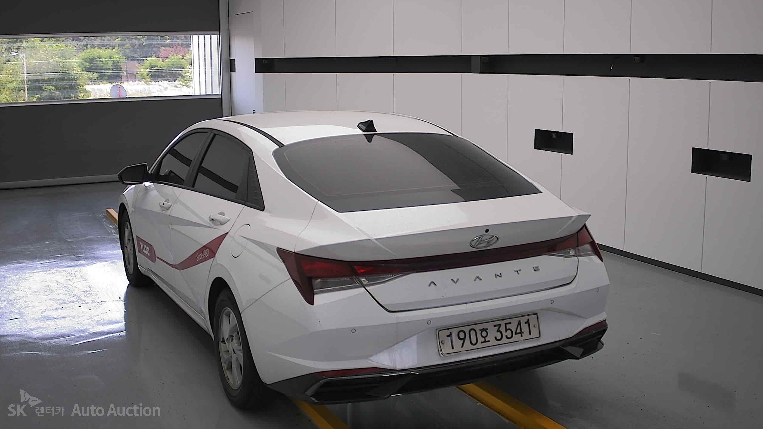 2022 - hyundai avante
