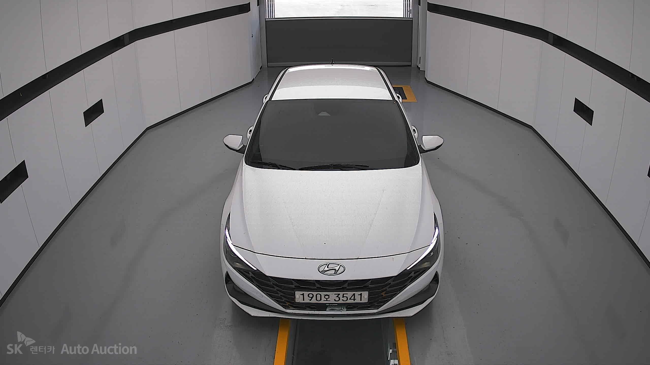 2022 - hyundai avante