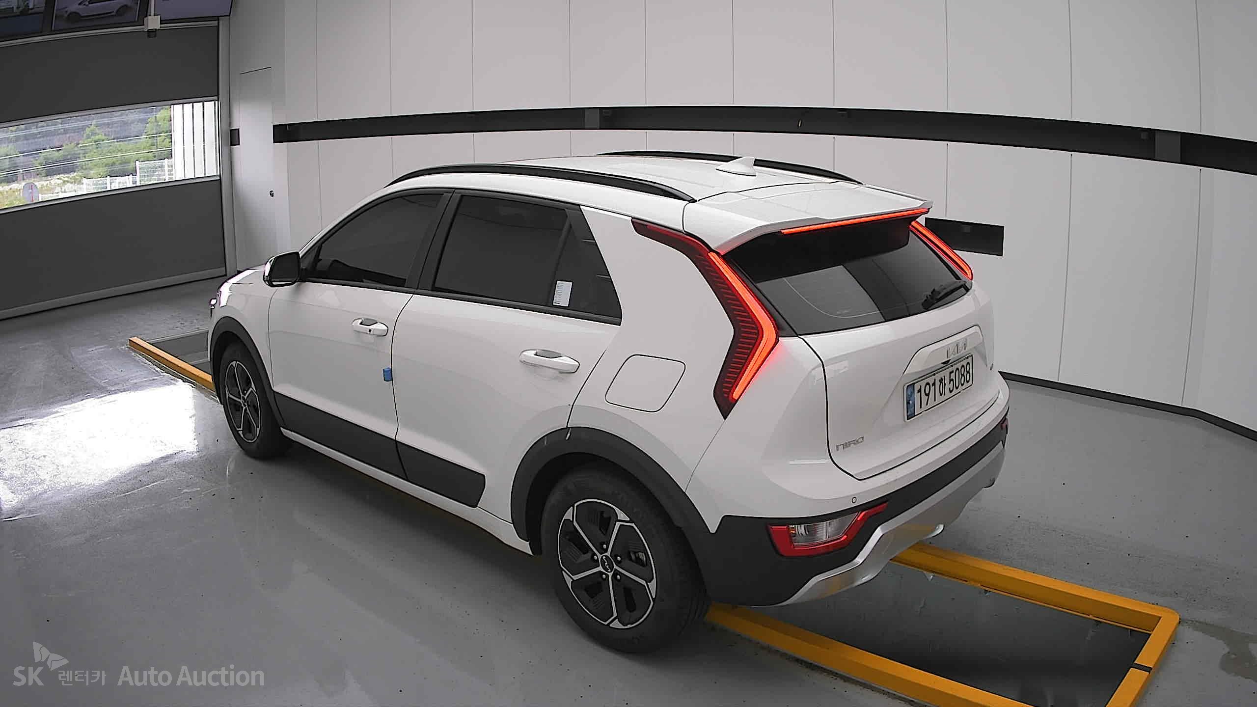 2022 - kia all-new niro