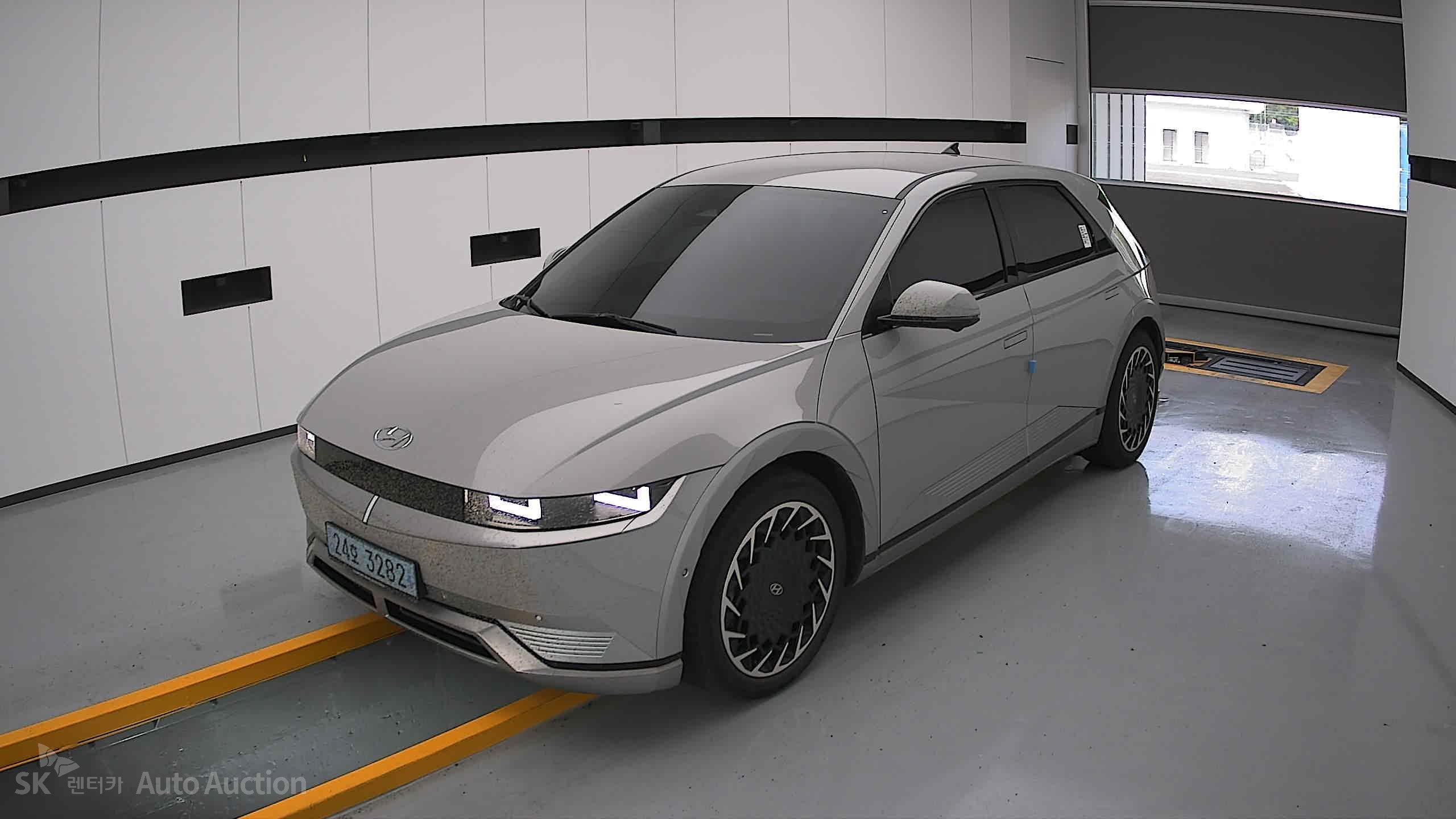 2022 - hyundai ioniq
