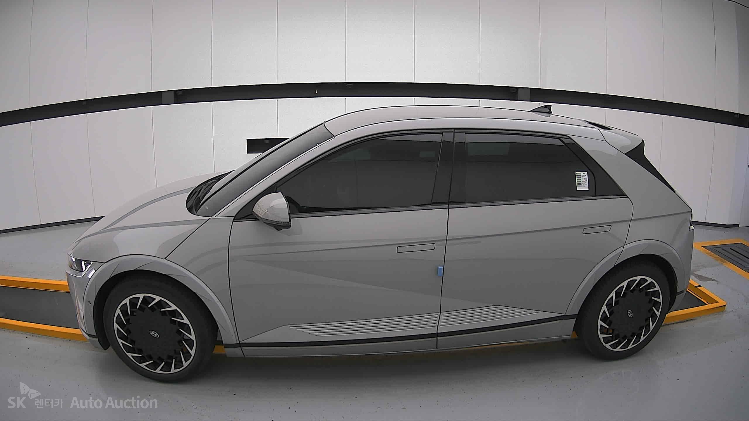 2022 - hyundai ioniq