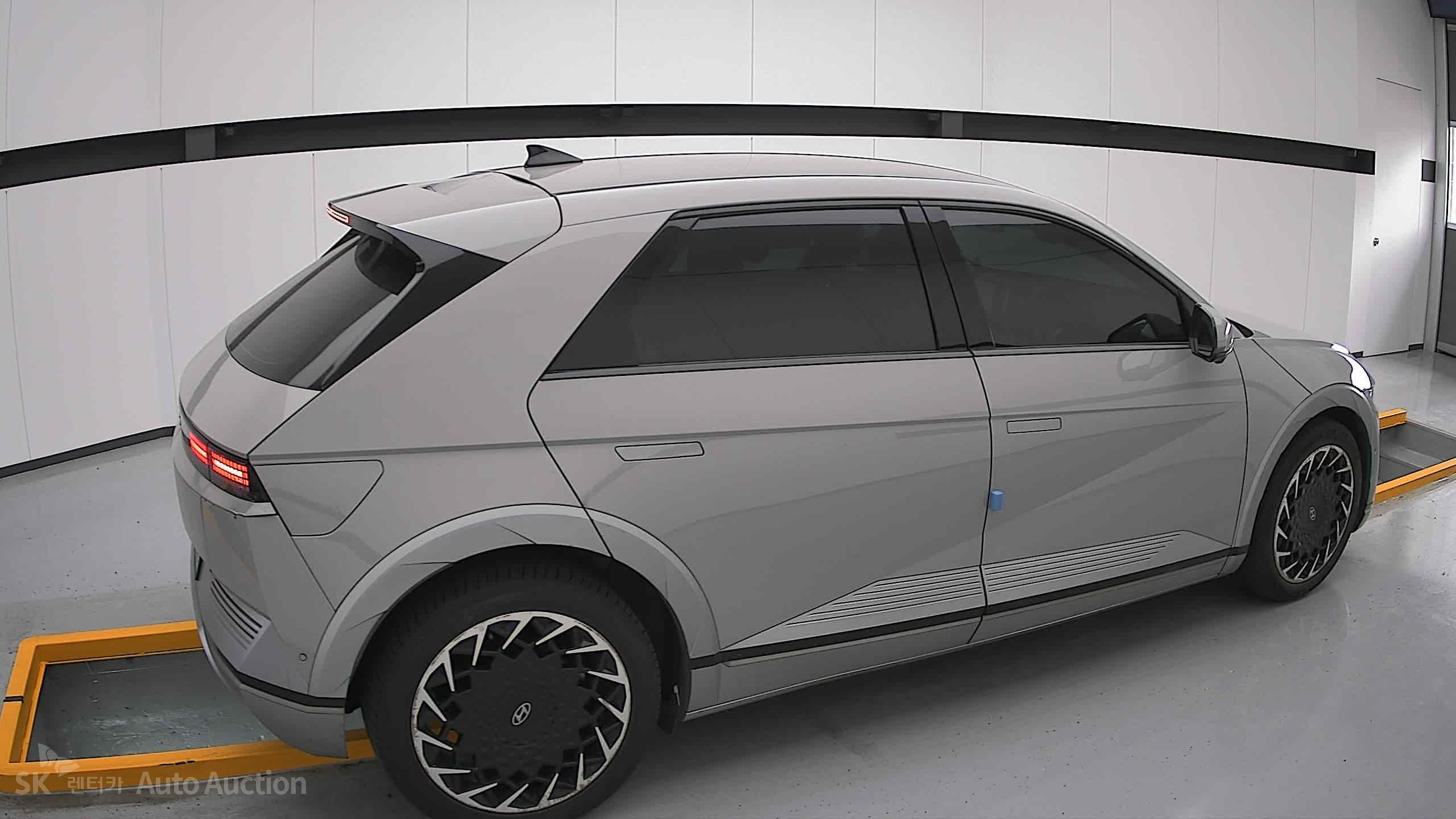 2022 - hyundai ioniq