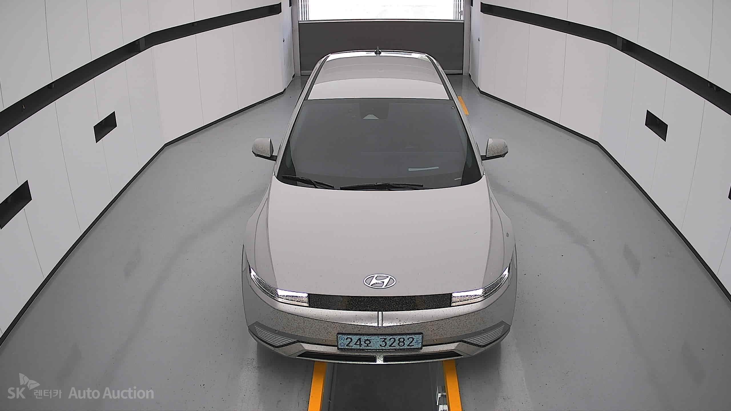 2022 - hyundai ioniq