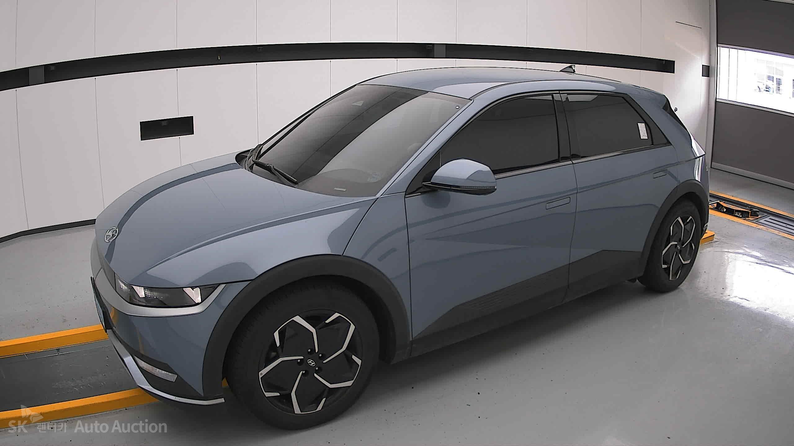 2022 - hyundai ioniq