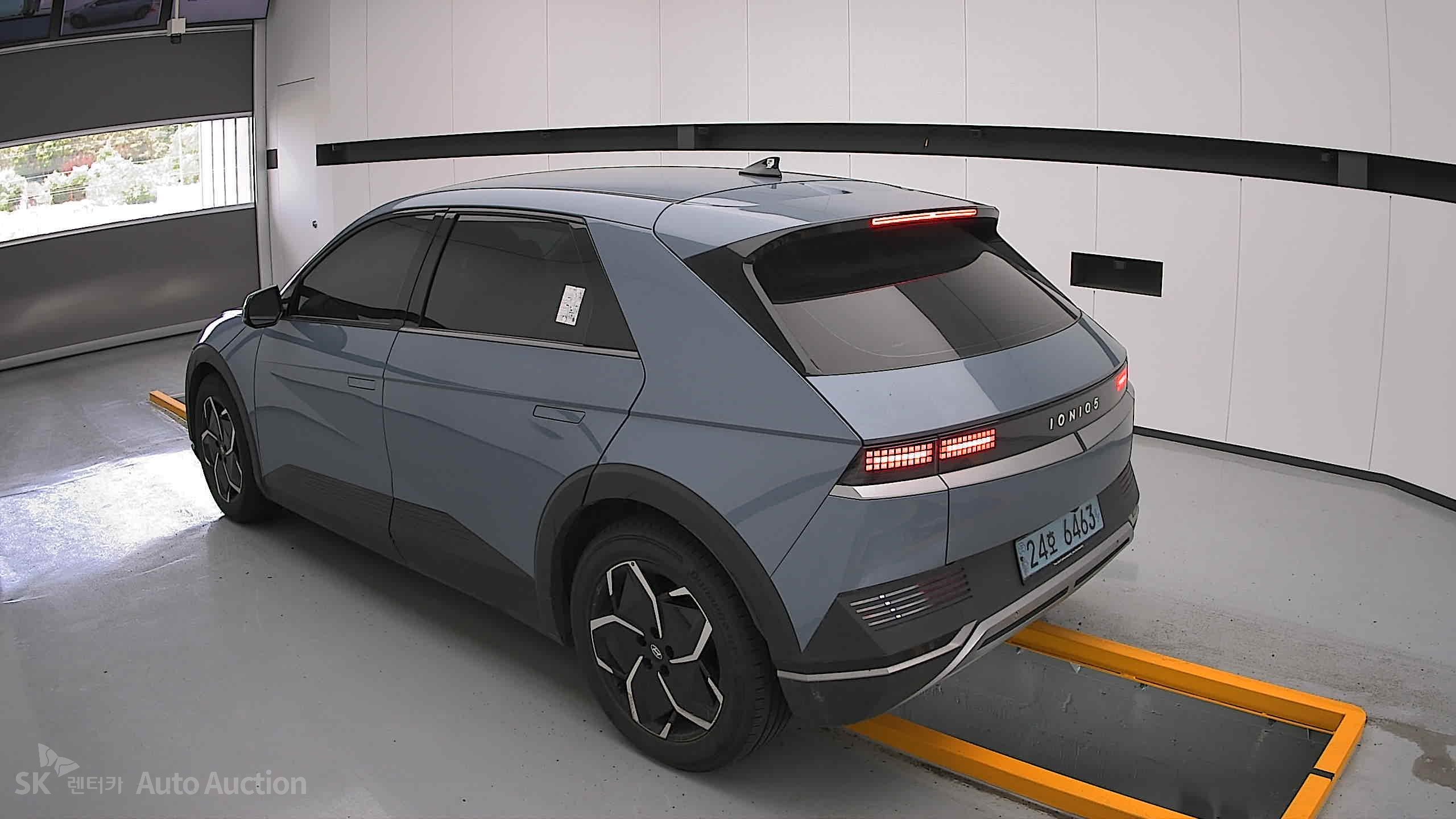 2022 - hyundai ioniq