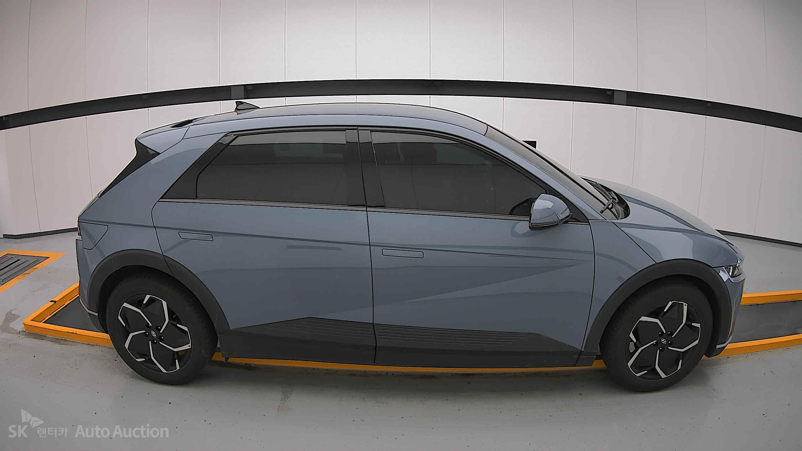 2022 - hyundai ioniq