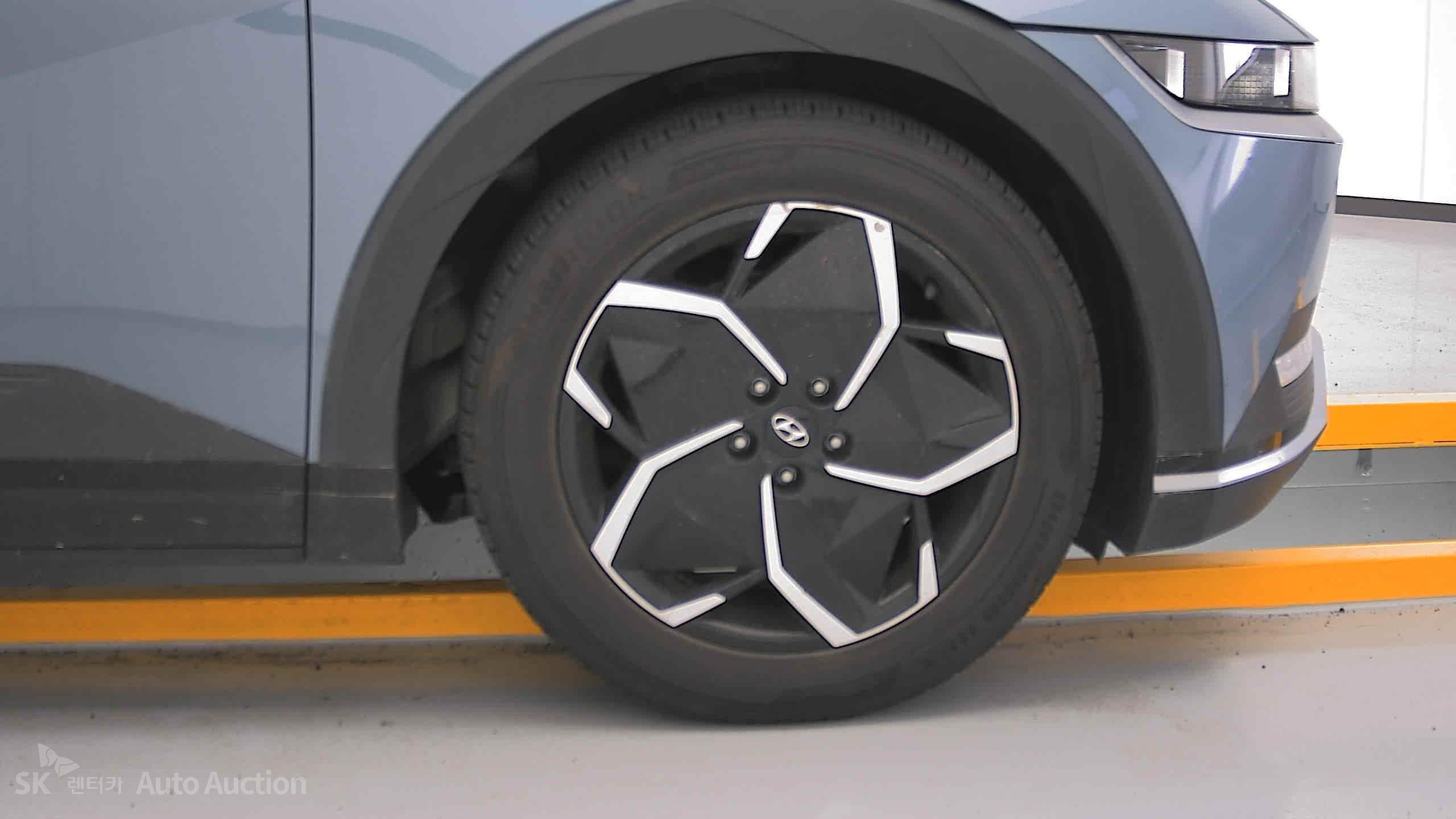 2022 - hyundai ioniq