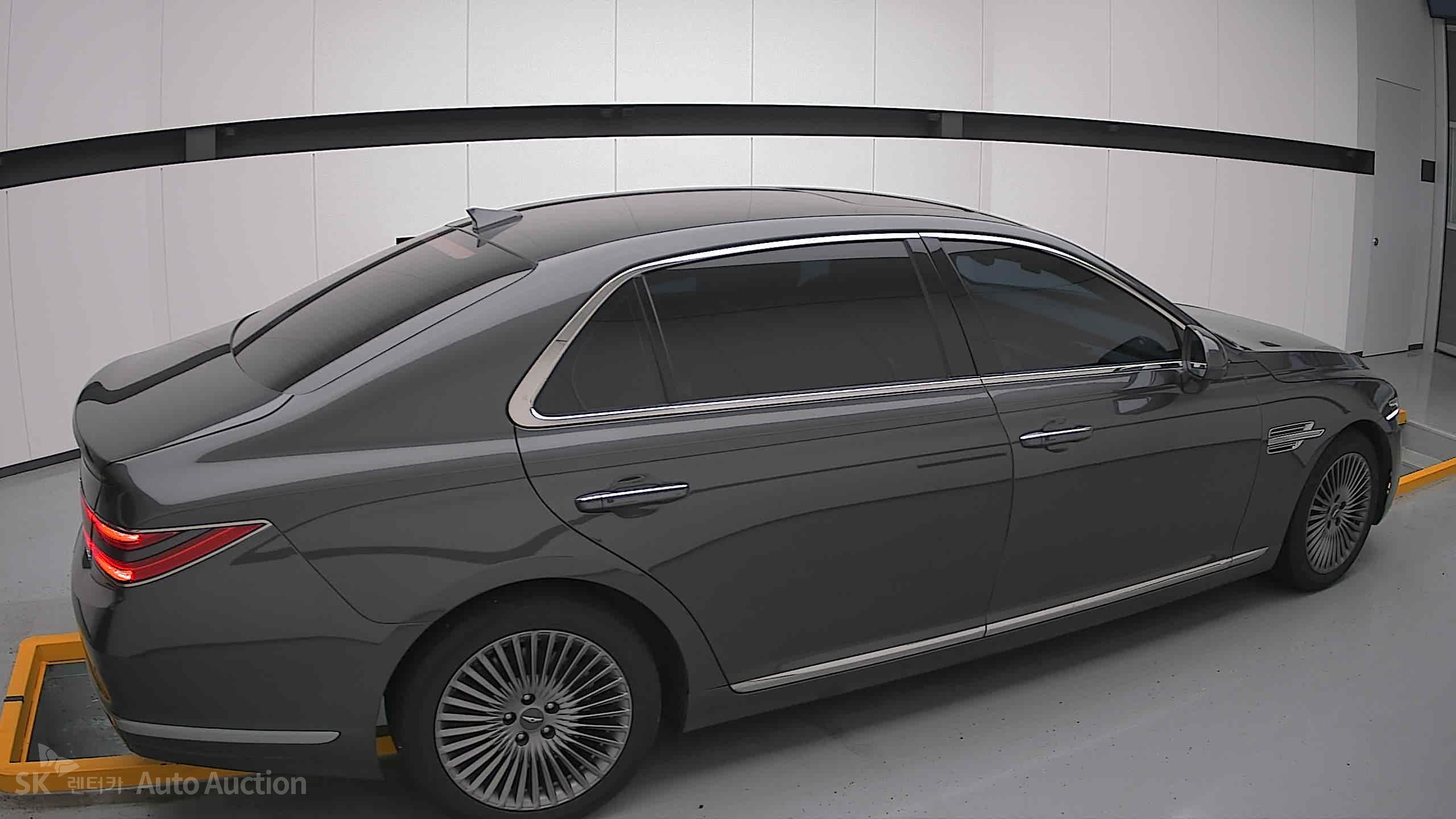 2020 - genesis g90