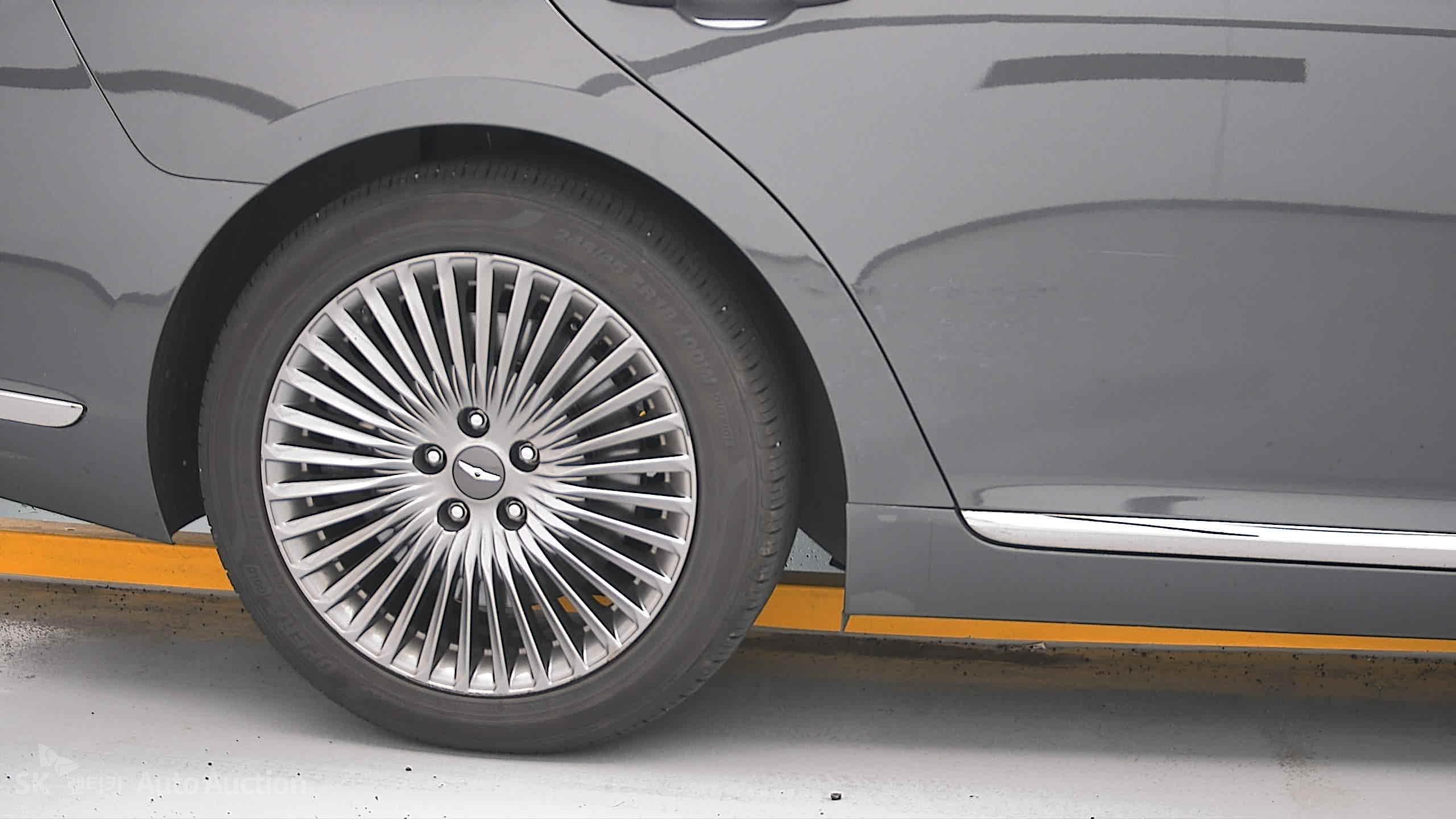2020 - genesis g90