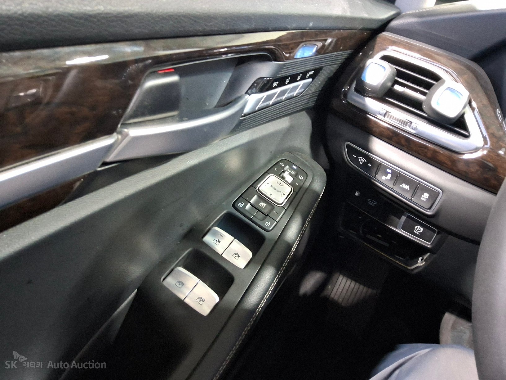 2020 - genesis g90