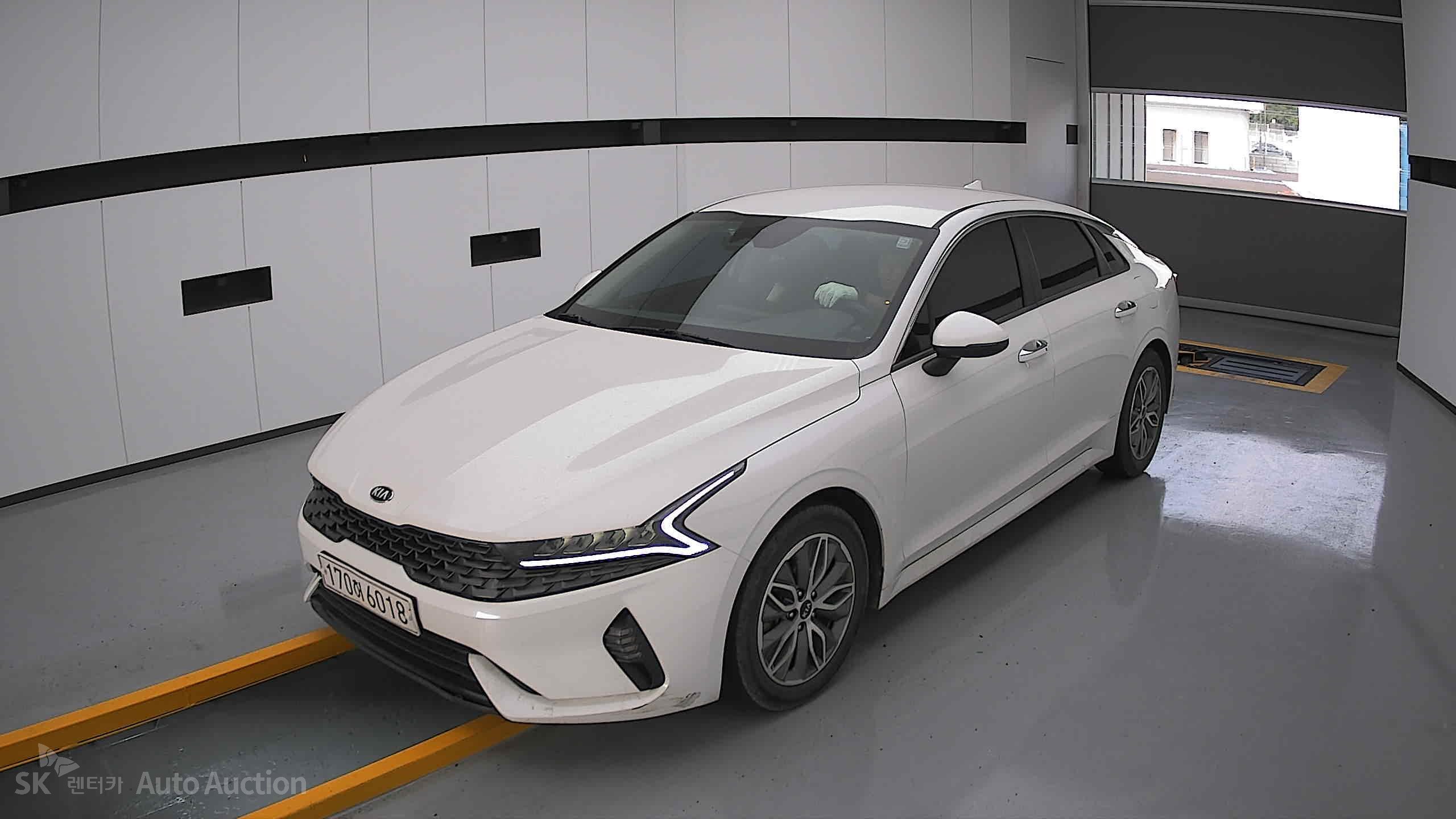 2021 - kia k5