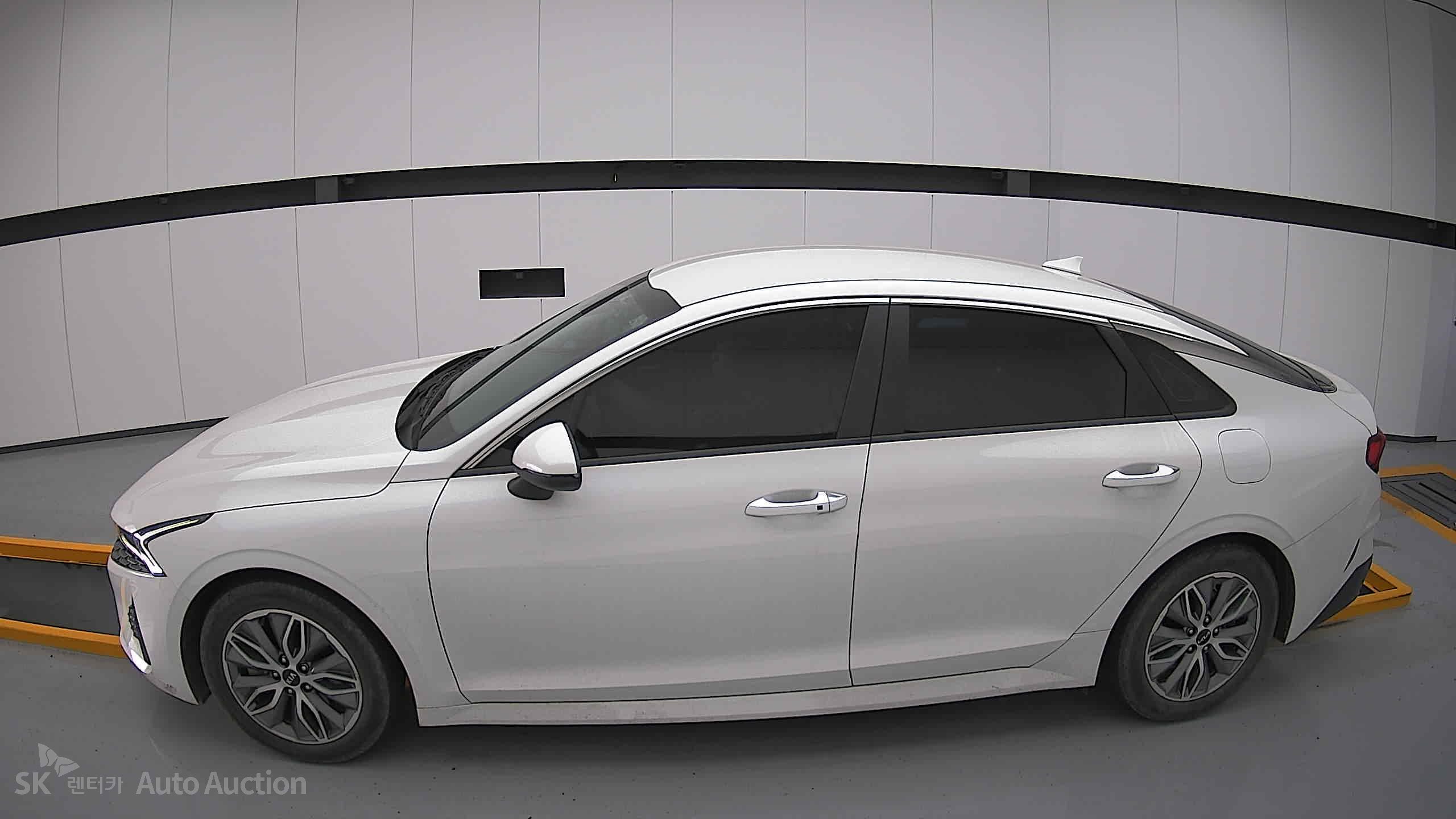 2021 - kia k5