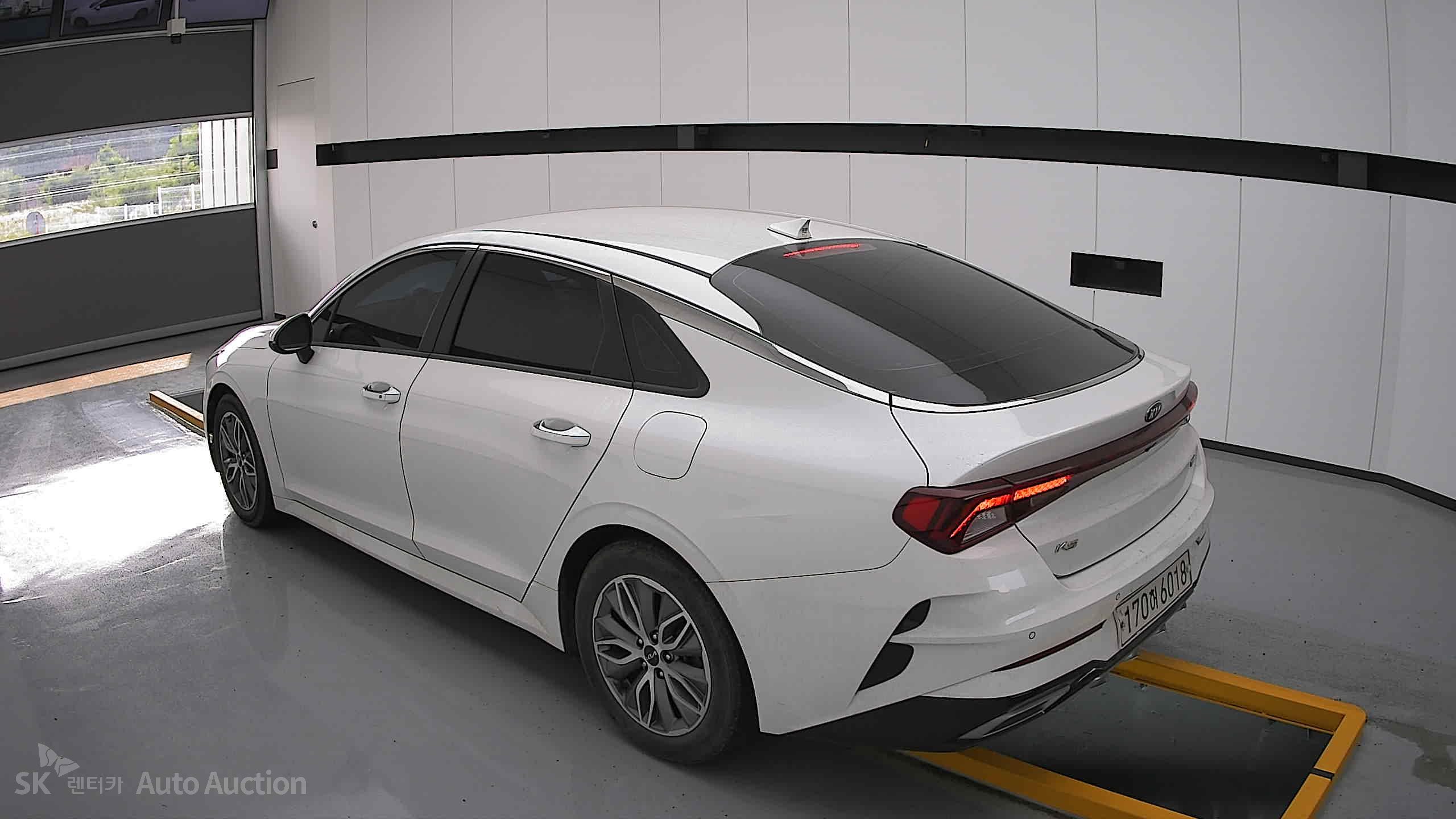 2021 - kia k5