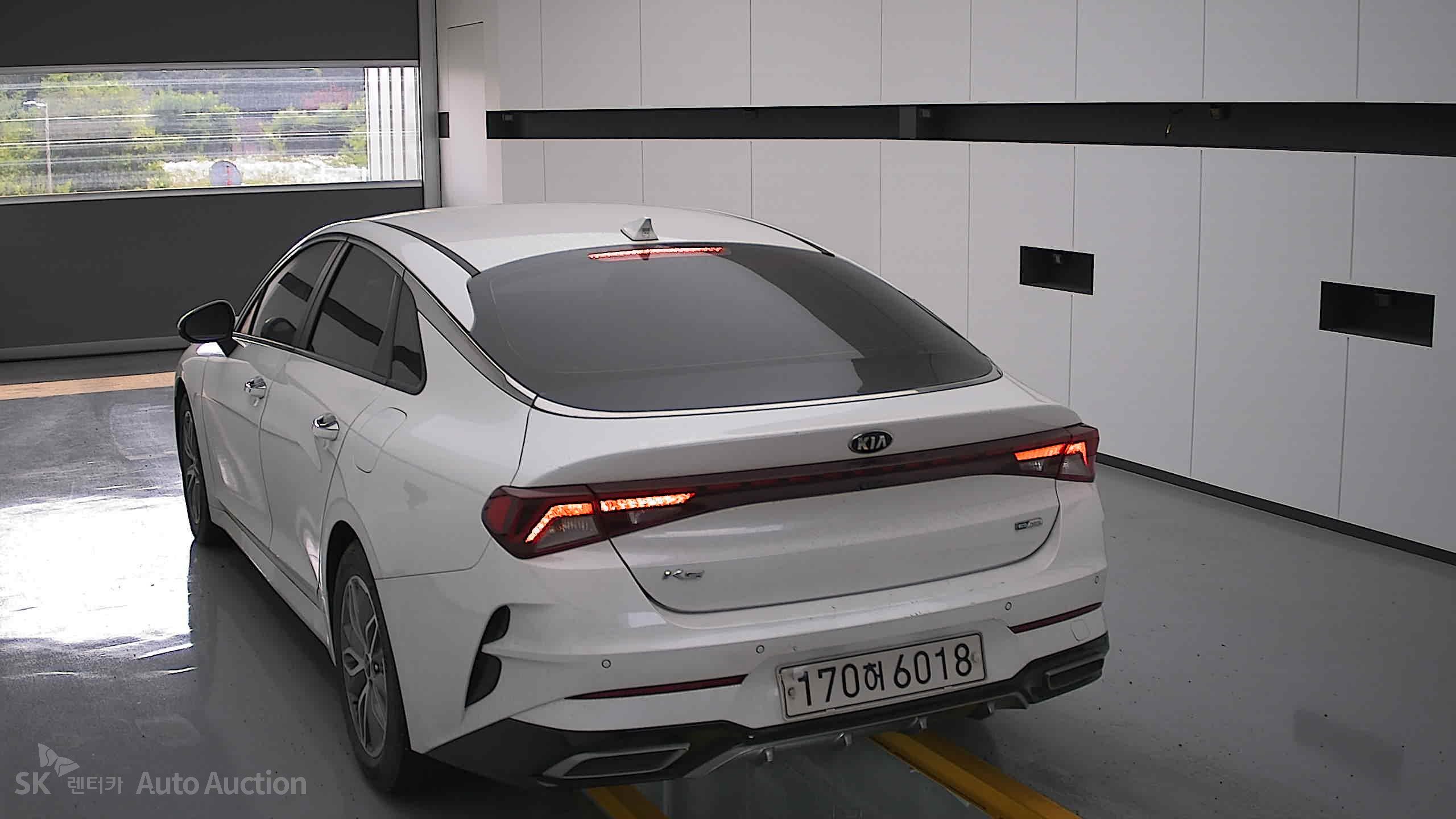 2021 - kia k5