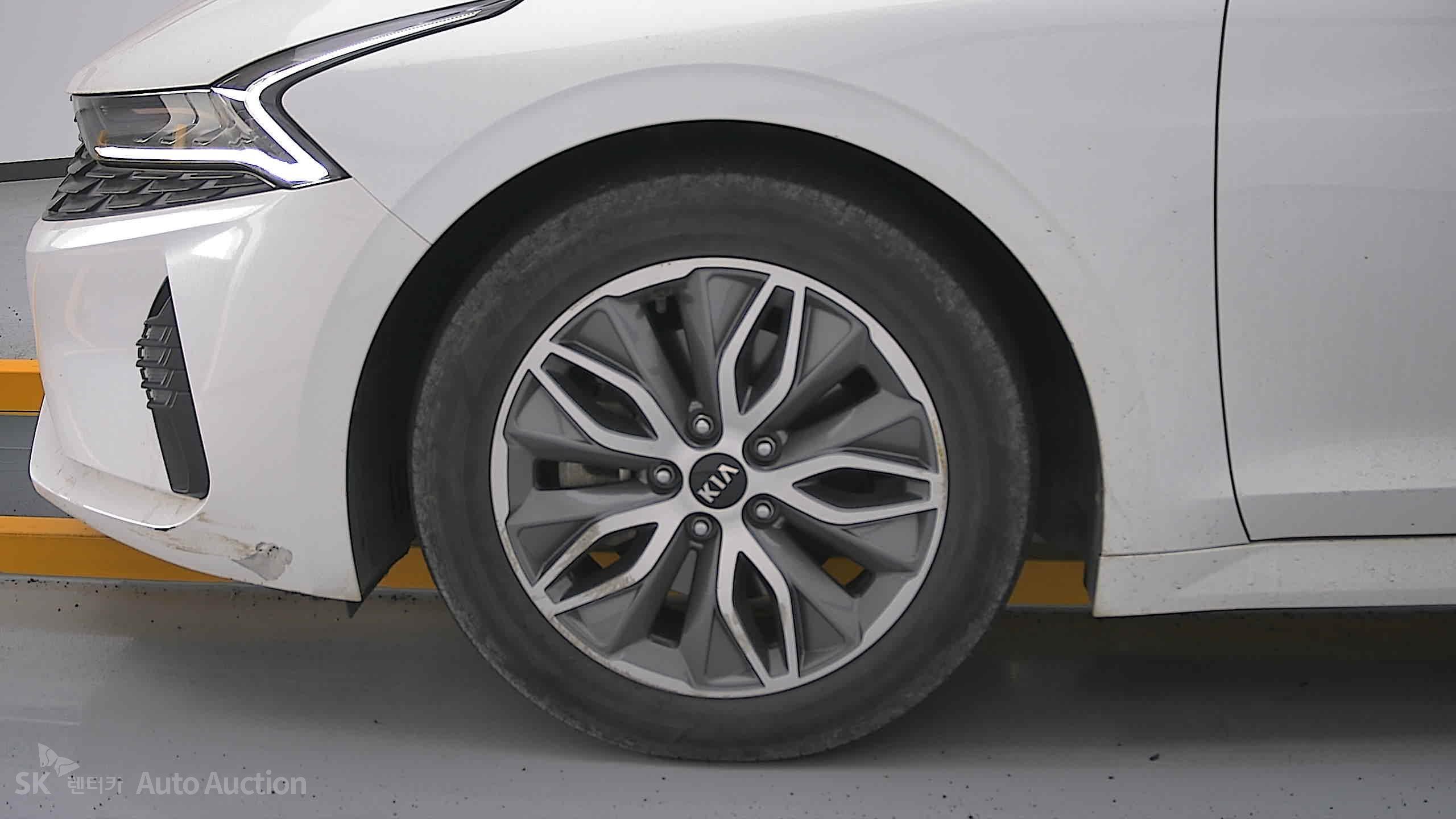 2021 - kia k5