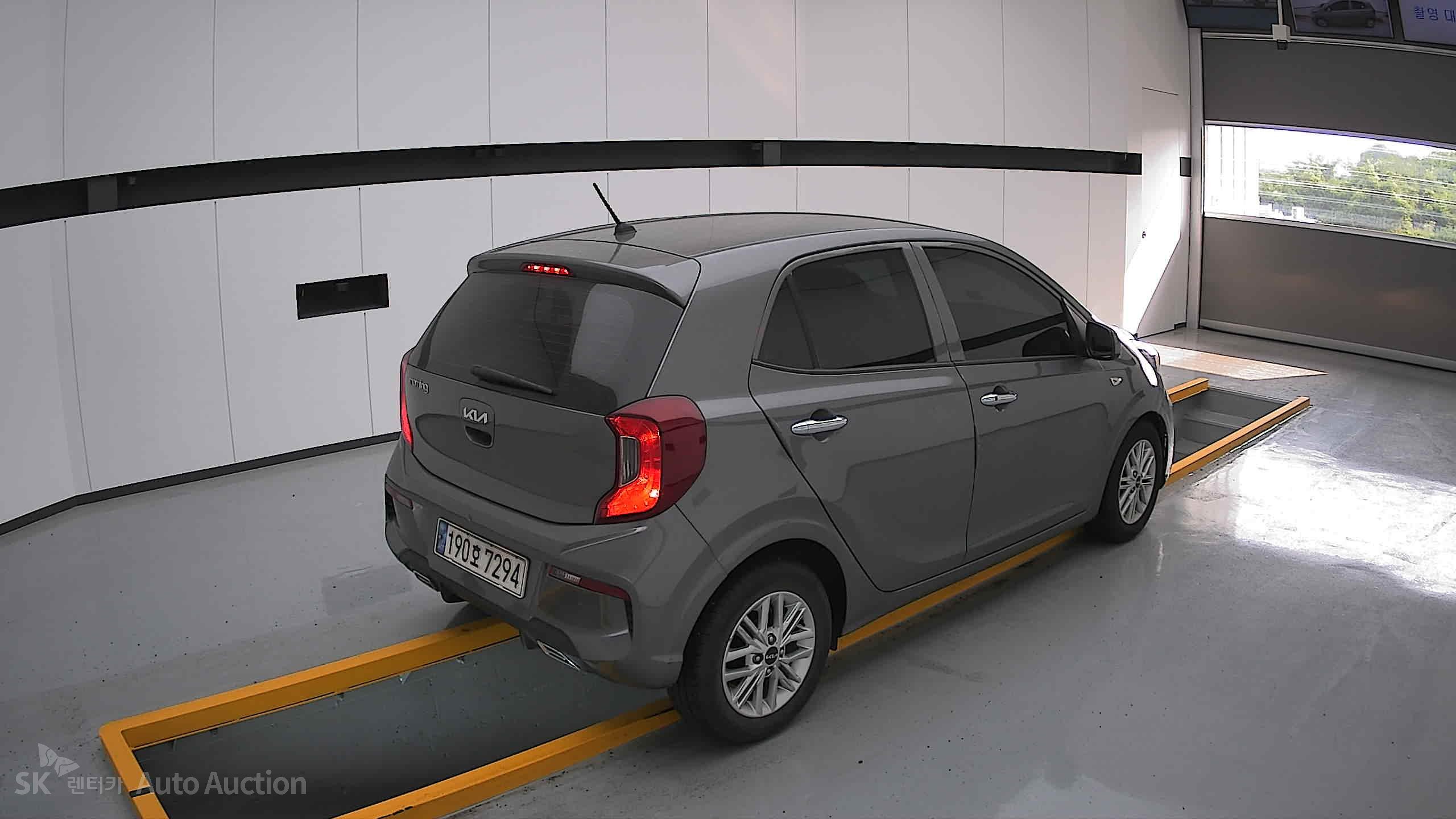 2022 - kia morning