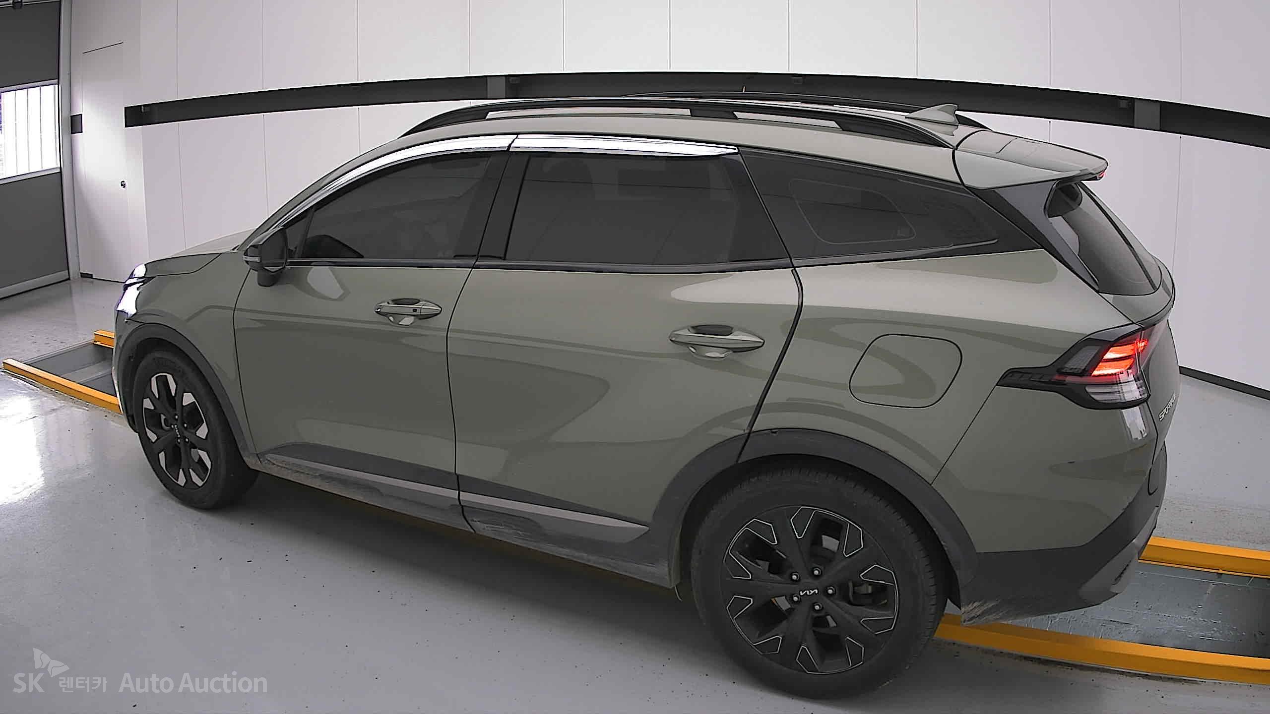 2023 - kia sportage