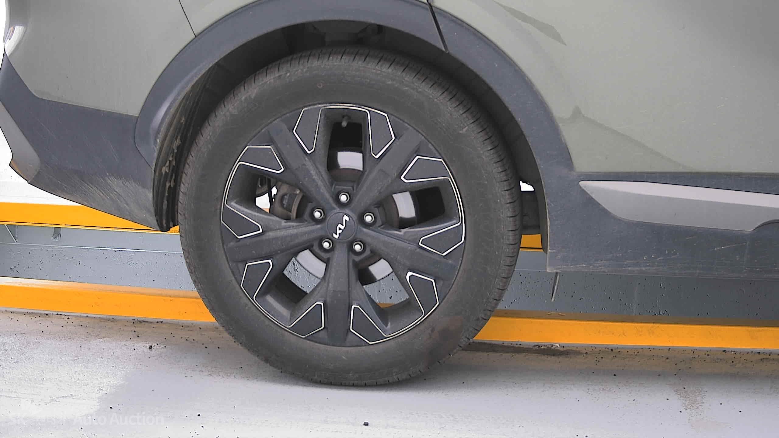 2023 - kia sportage