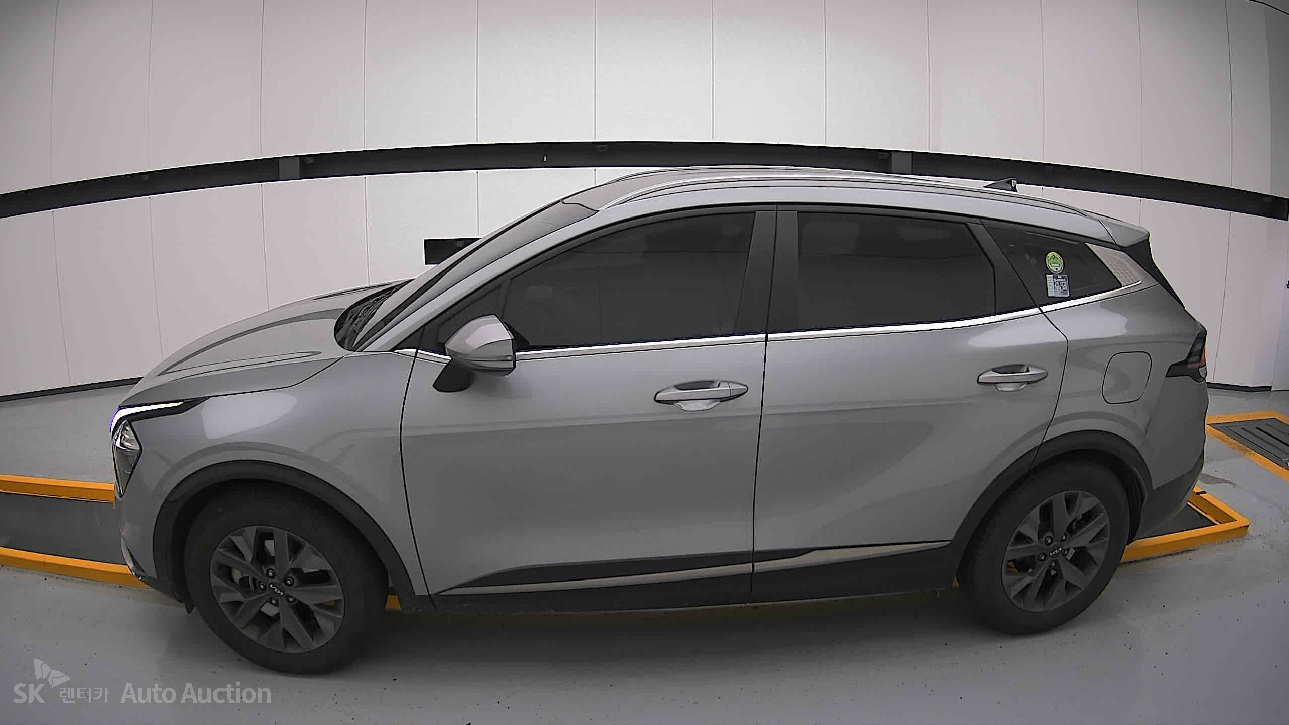 2023 - kia sportage