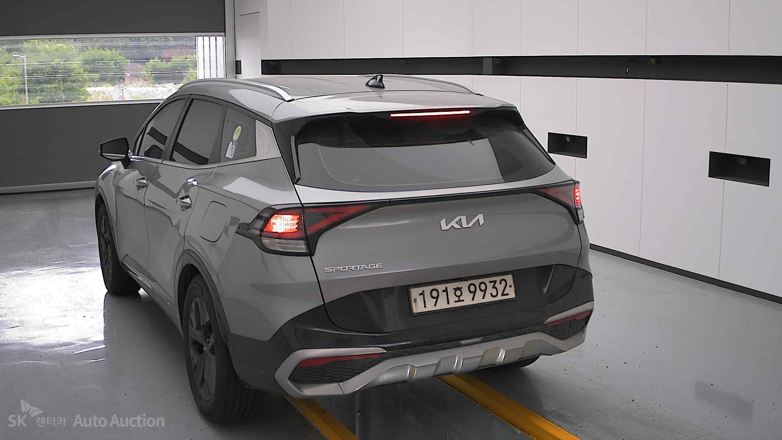 2023 - kia sportage