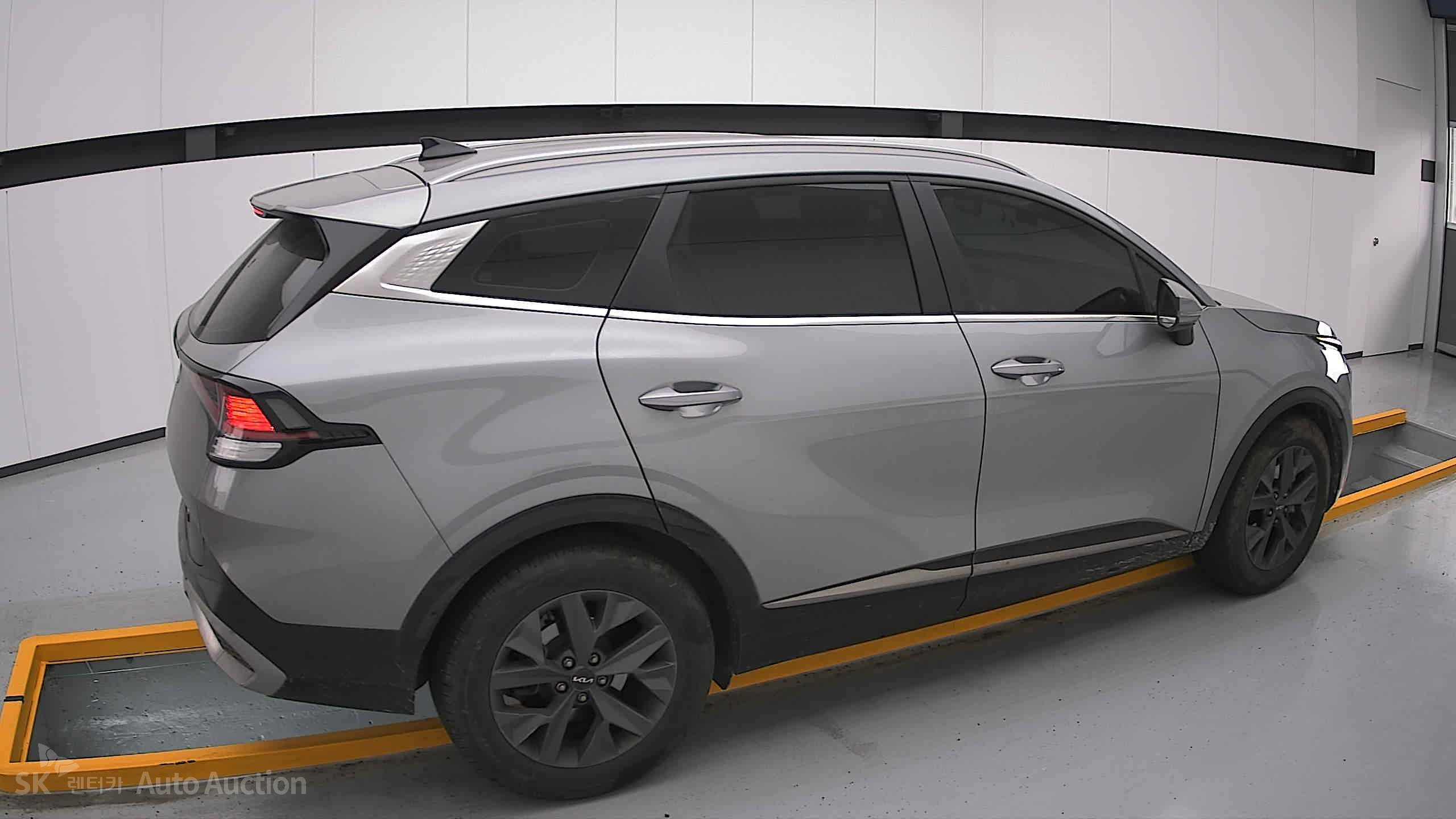 2023 - kia sportage