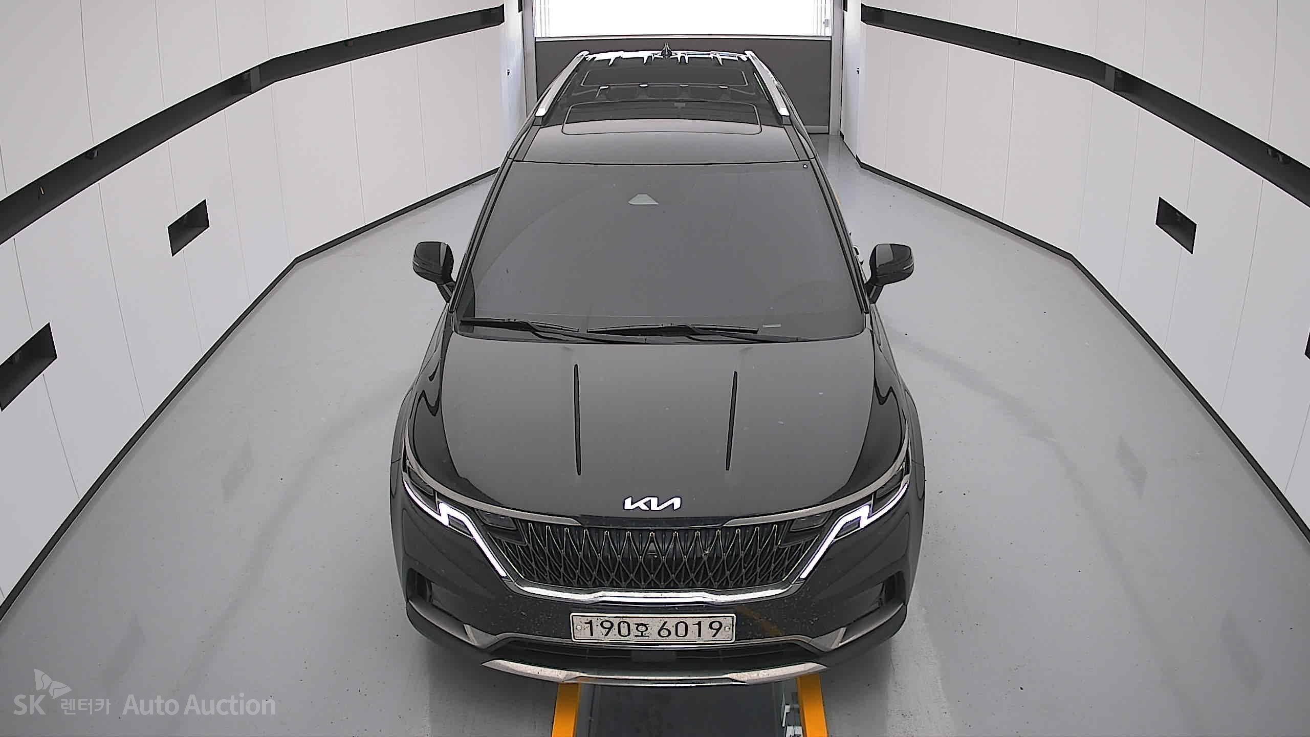 2023 - kia carnival