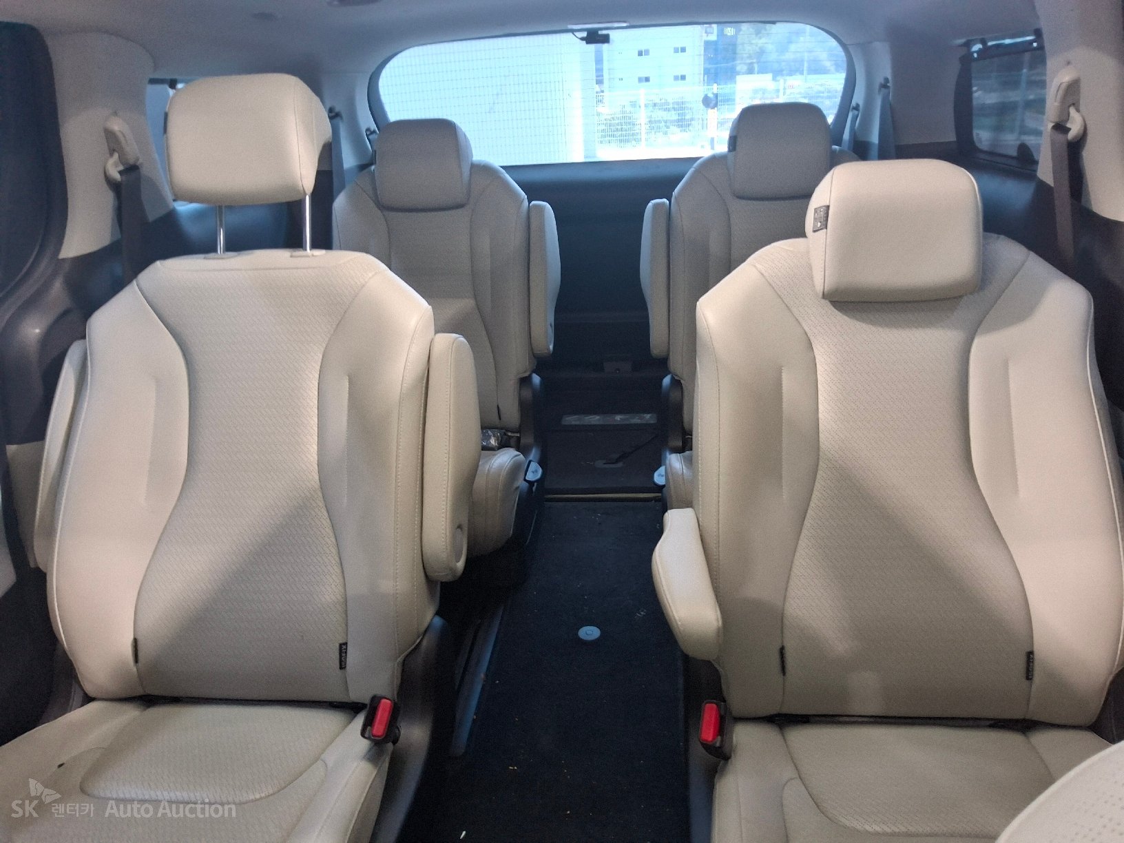 2023 - kia carnival