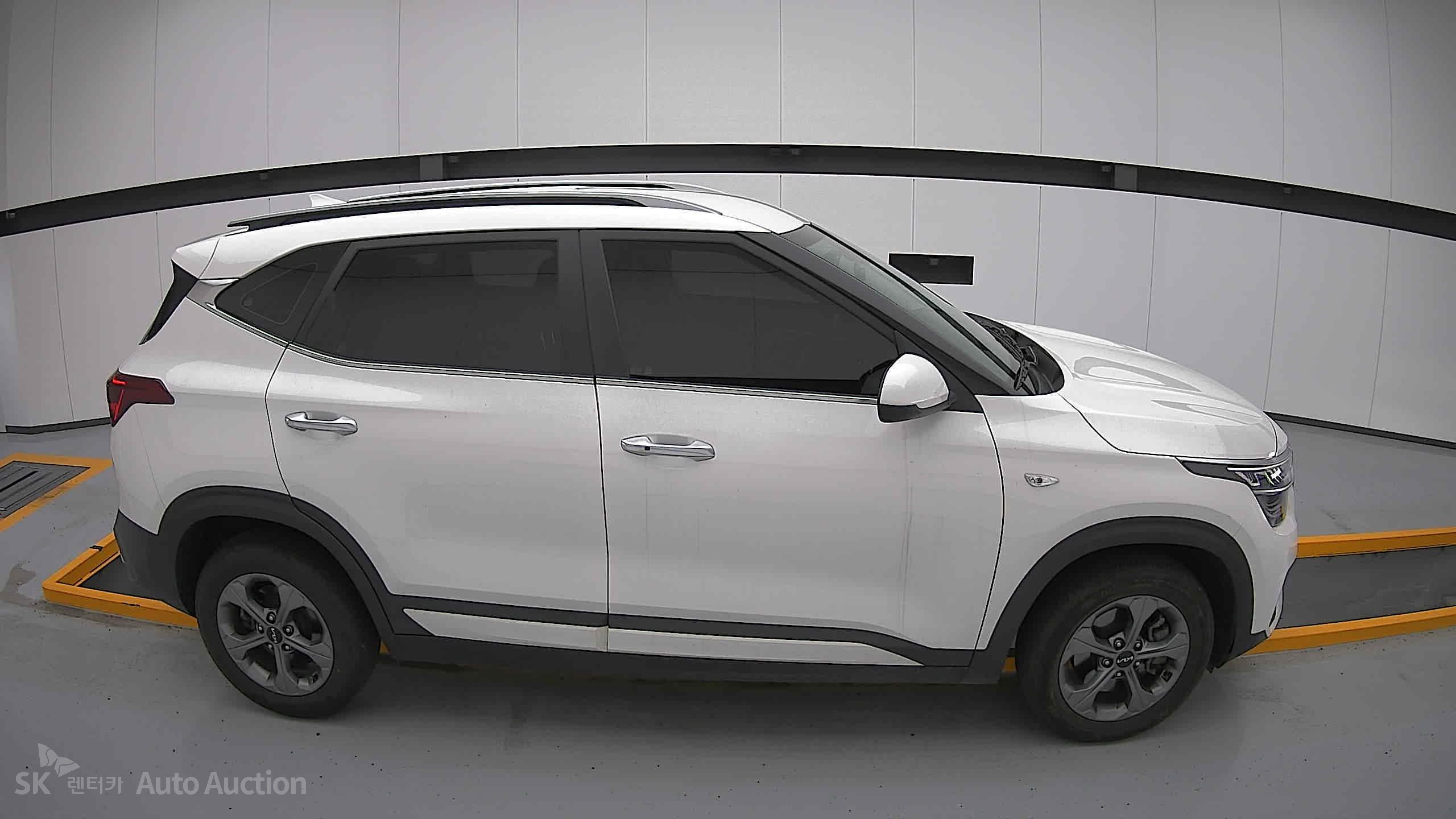 2023 - kia seltos
