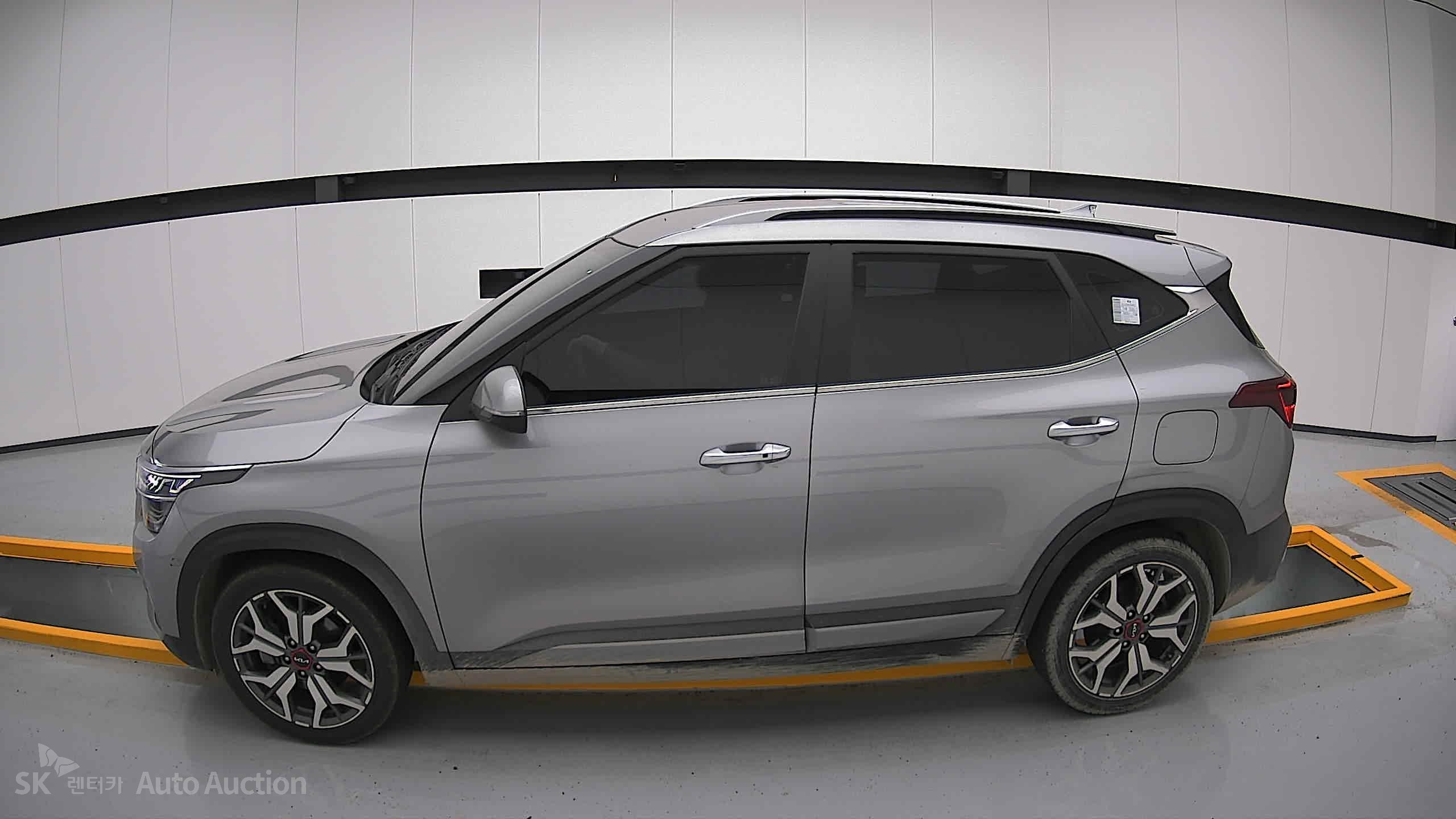 2023 - kia seltos
