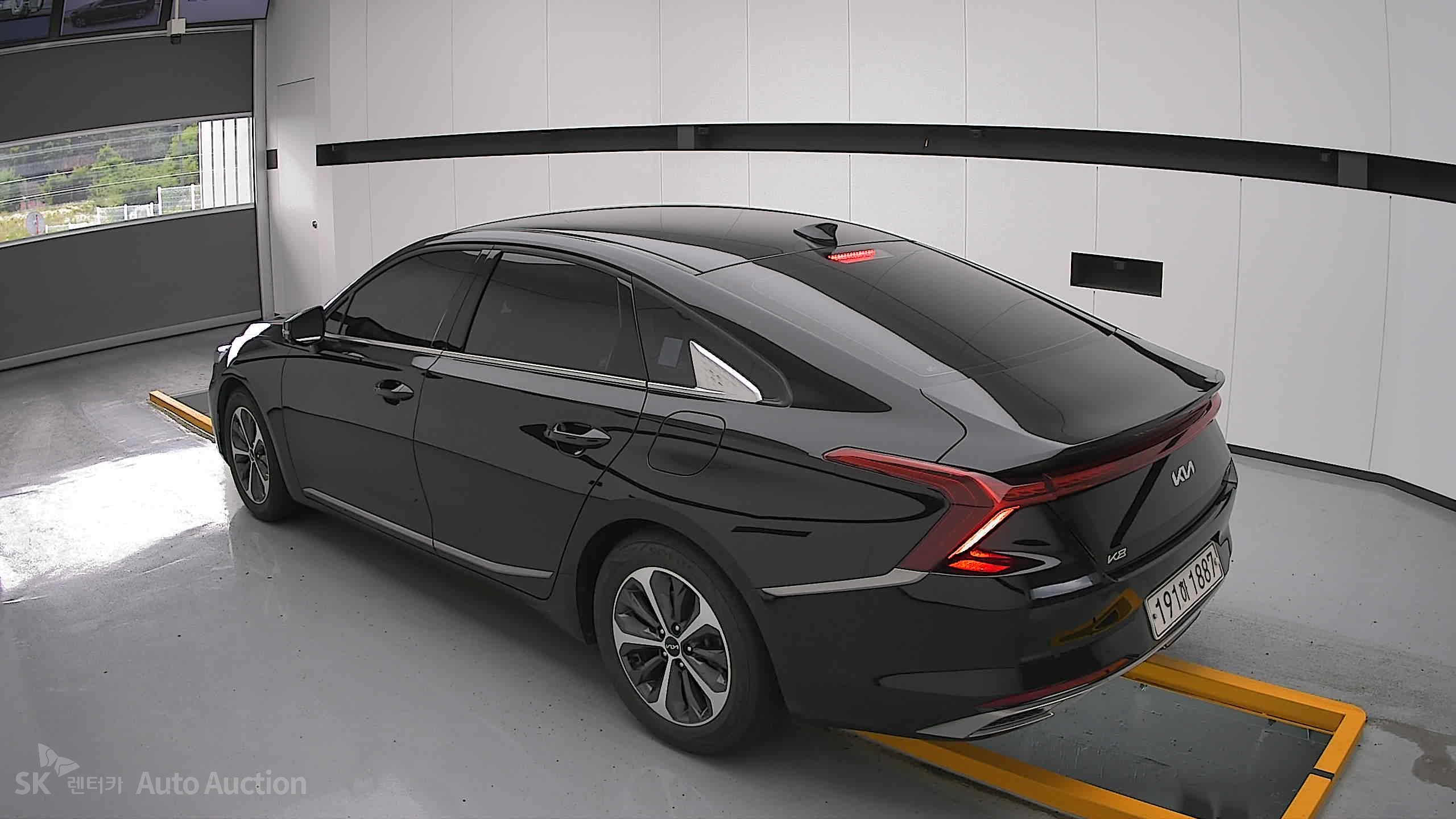 2022 - kia k8