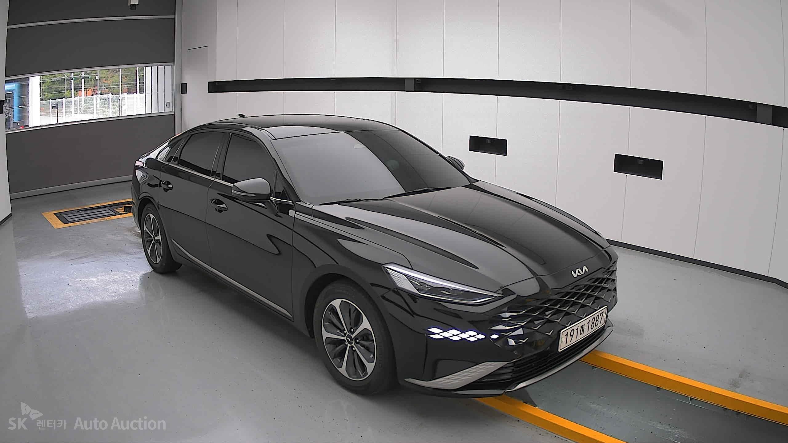 2022 - kia k8