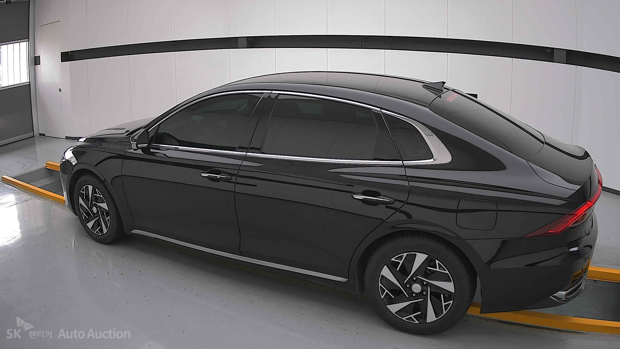 2022 - hyundai grandeur