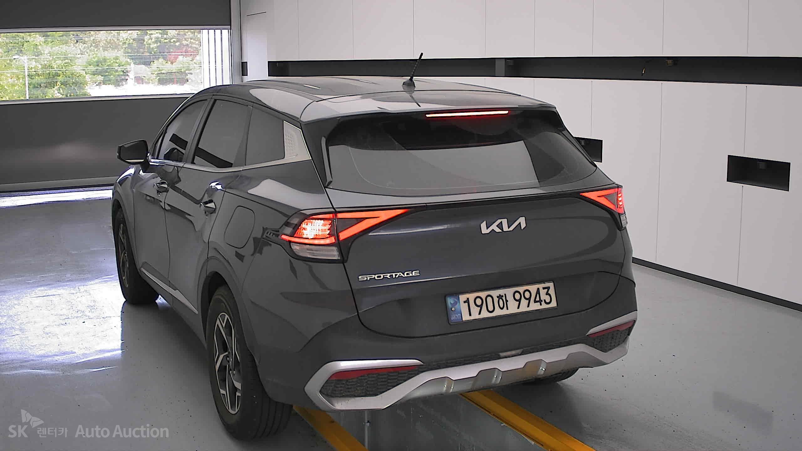 2023 - kia sportage